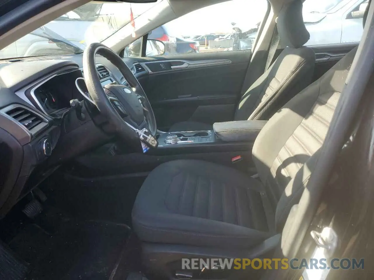 7 fotografías del automóvil dañado 3FA6P0HD3KR195016 FORD FUSION 2019