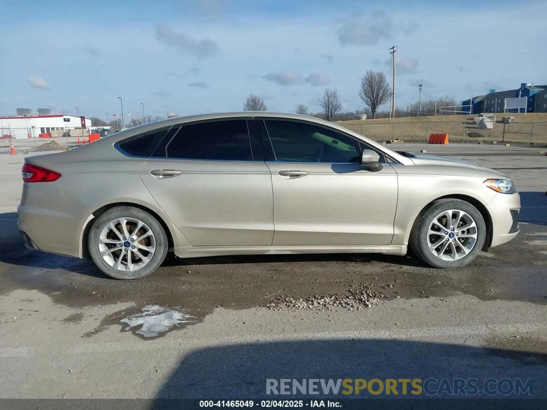 13 fotografías del automóvil dañado 3FA6P0HD3KR212008 FORD FUSION 2019