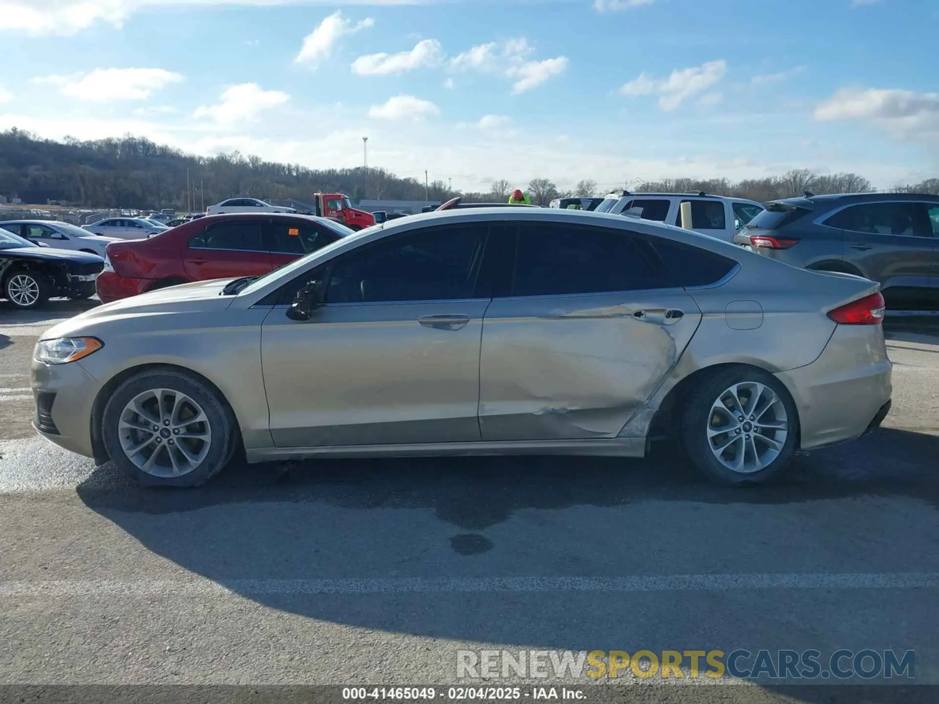 14 fotografías del automóvil dañado 3FA6P0HD3KR212008 FORD FUSION 2019