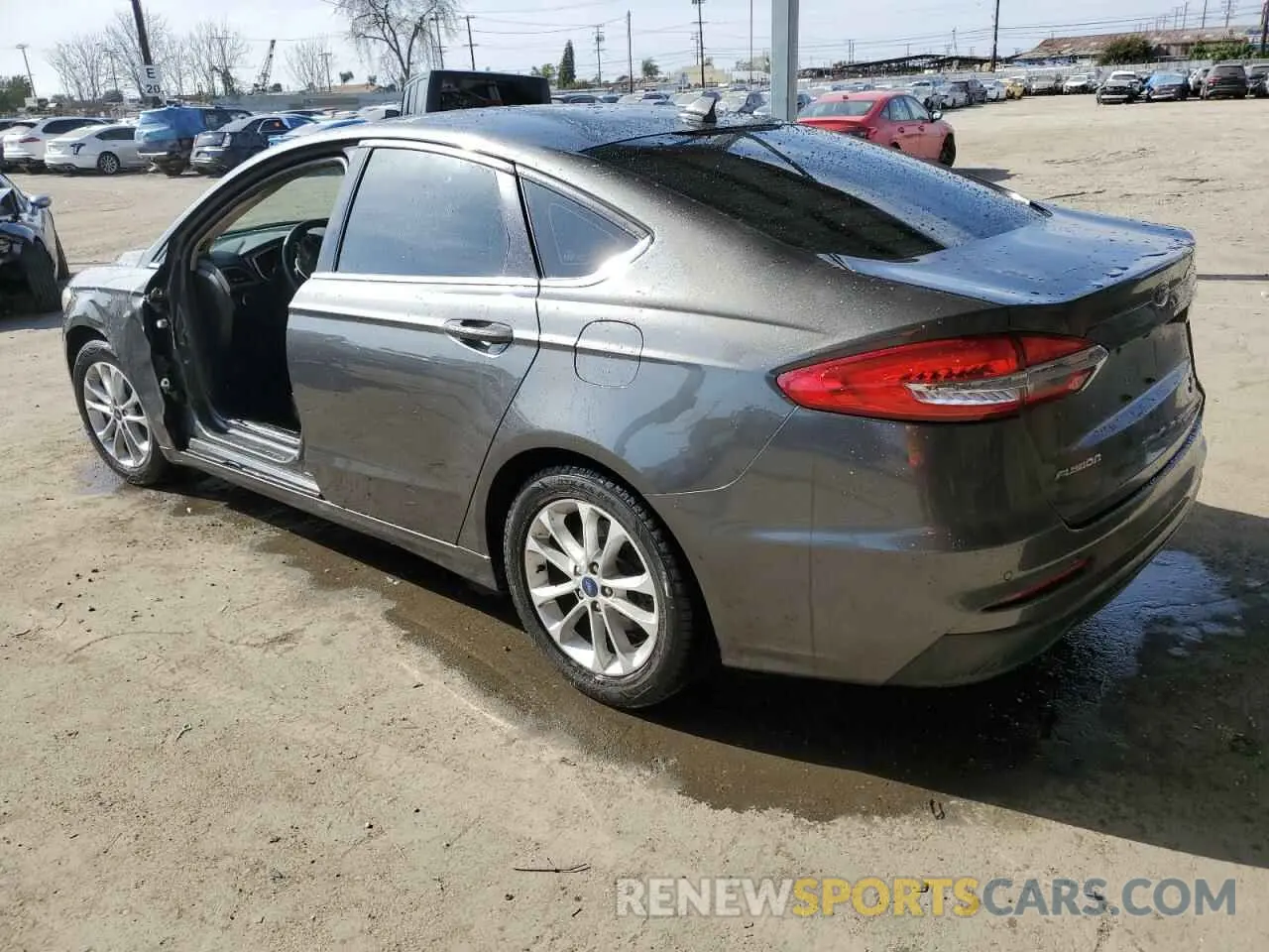 2 fotografías del automóvil dañado 3FA6P0HD3KR216351 FORD FUSION 2019