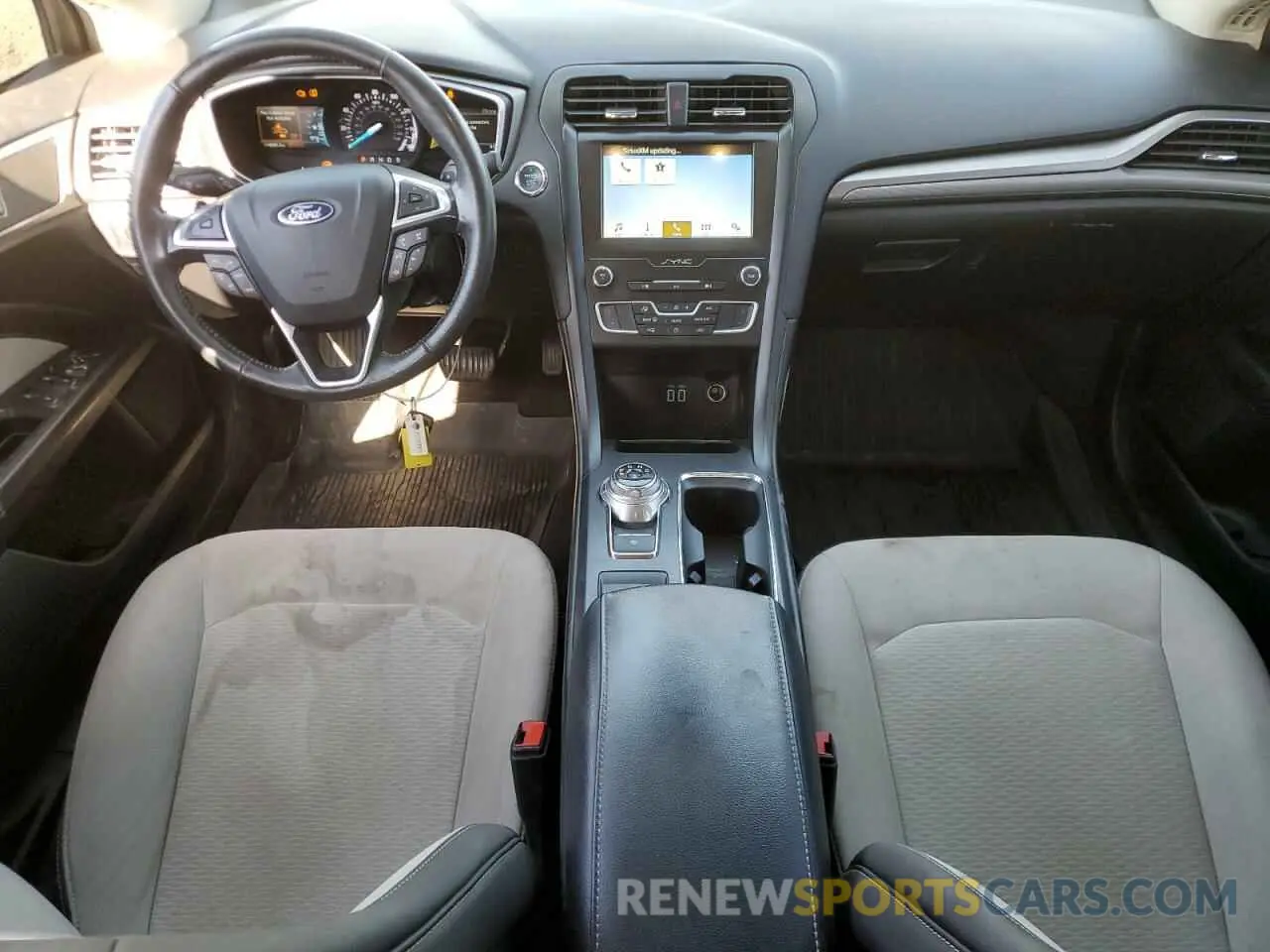 8 fotografías del automóvil dañado 3FA6P0HD3KR251262 FORD FUSION 2019