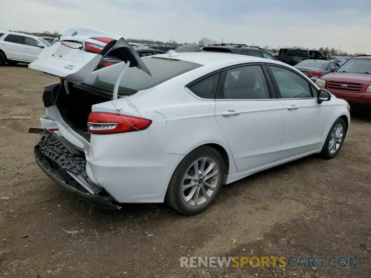 3 fotografías del automóvil dañado 3FA6P0HD3KR271477 FORD FUSION 2019