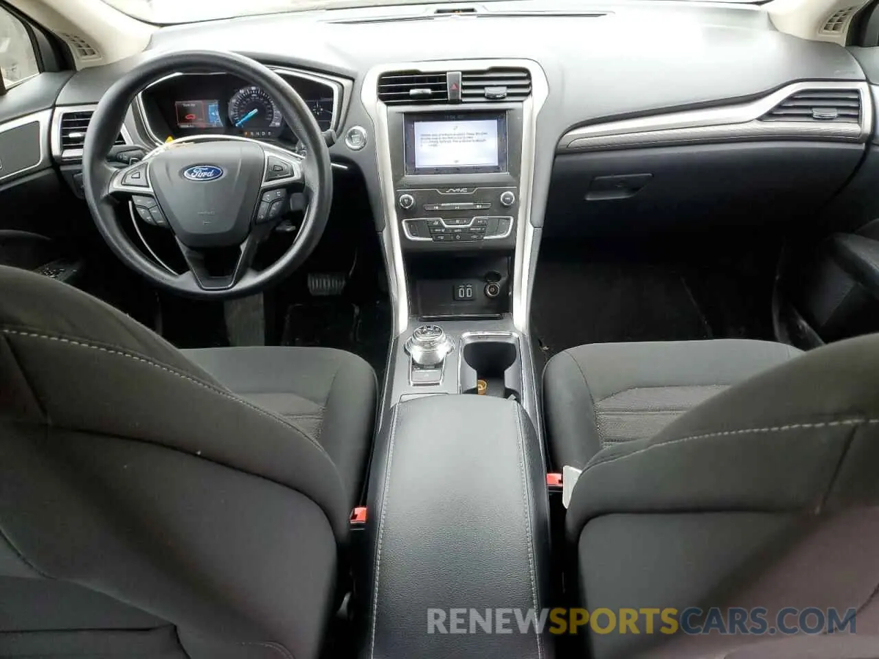 8 fotografías del automóvil dañado 3FA6P0HD3KR271477 FORD FUSION 2019