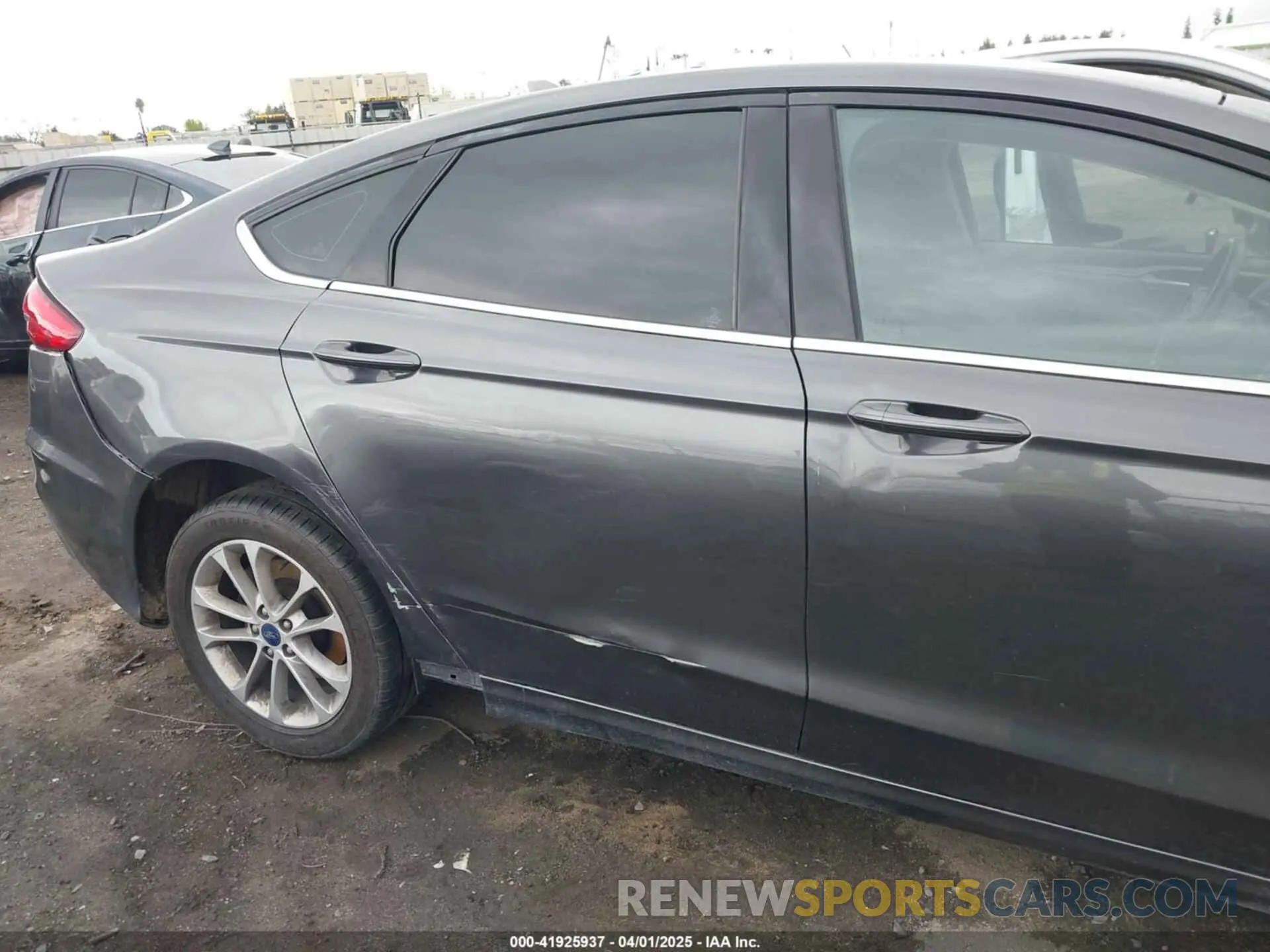 18 fotografías del automóvil dañado 3FA6P0HD3KR284679 FORD FUSION 2019
