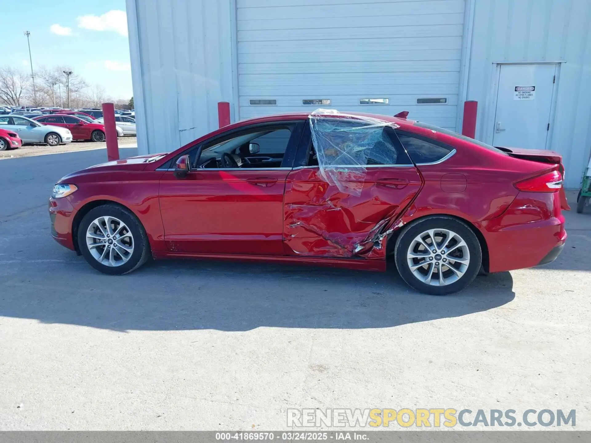 14 fotografías del automóvil dañado 3FA6P0HD4KR132068 FORD FUSION 2019