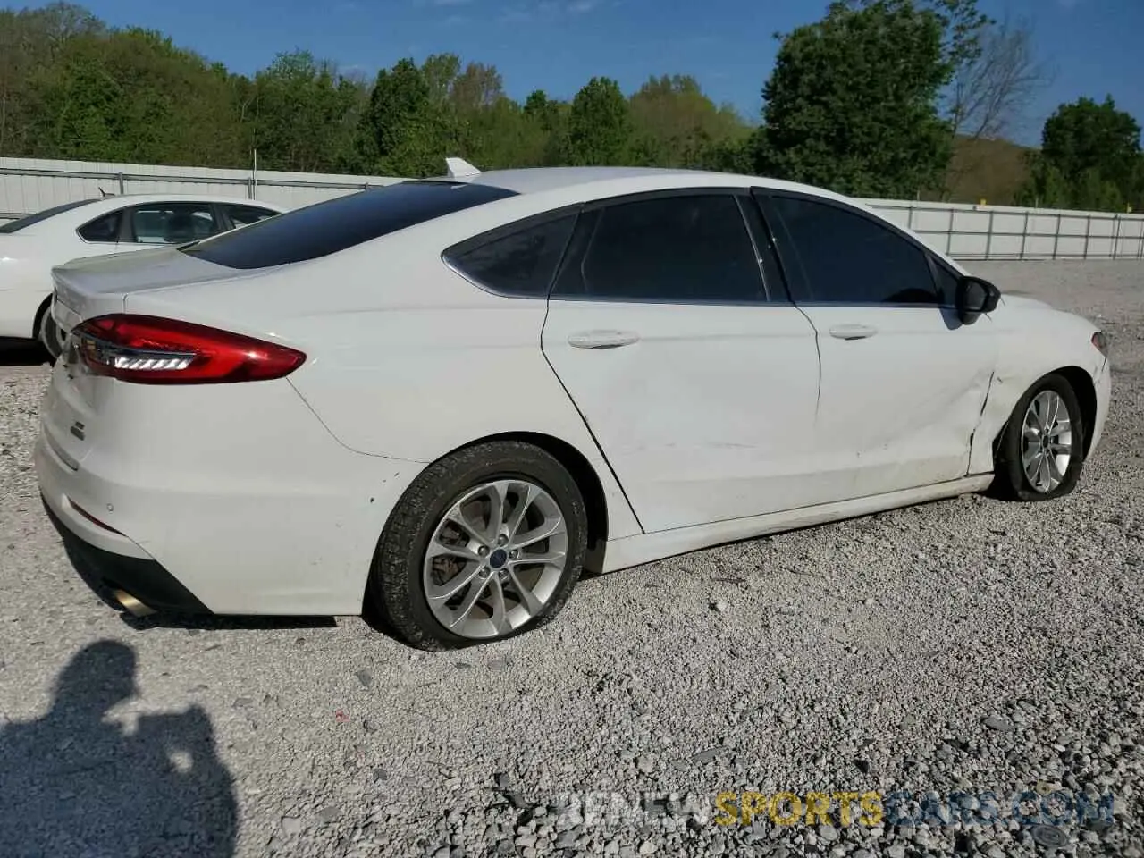3 fotografías del automóvil dañado 3FA6P0HD4KR171419 FORD FUSION 2019