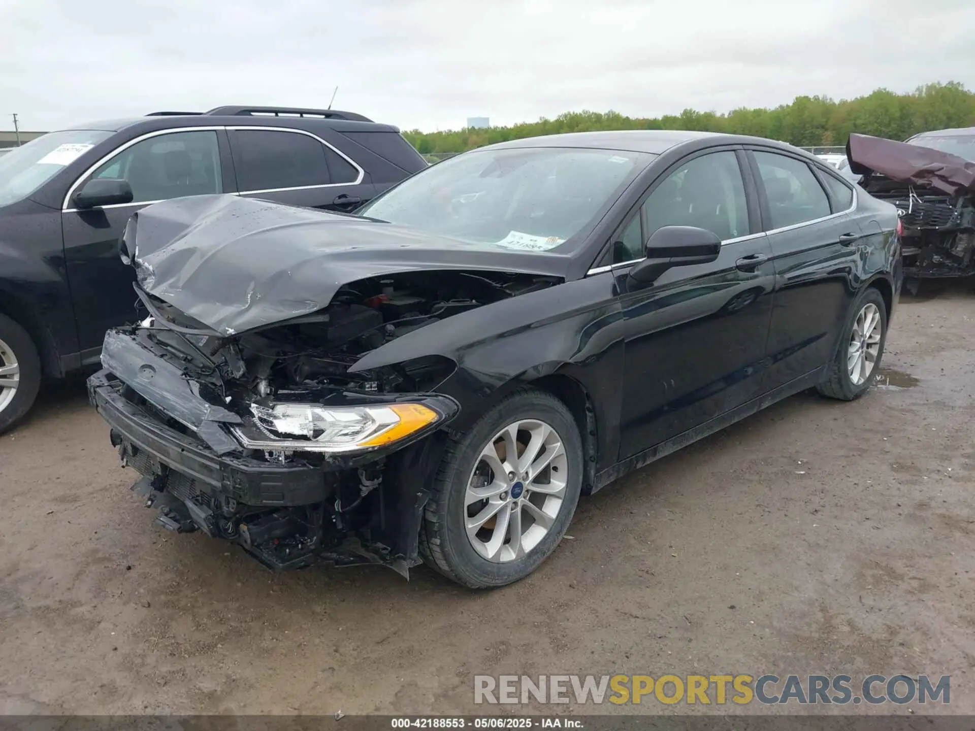 2 fotografías del automóvil dañado 3FA6P0HD4KR249679 FORD FUSION 2019