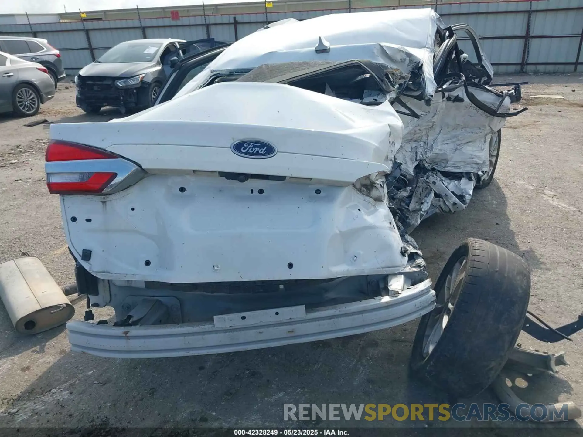 15 fotografías del automóvil dañado 3FA6P0HD4KR268412 FORD FUSION 2019