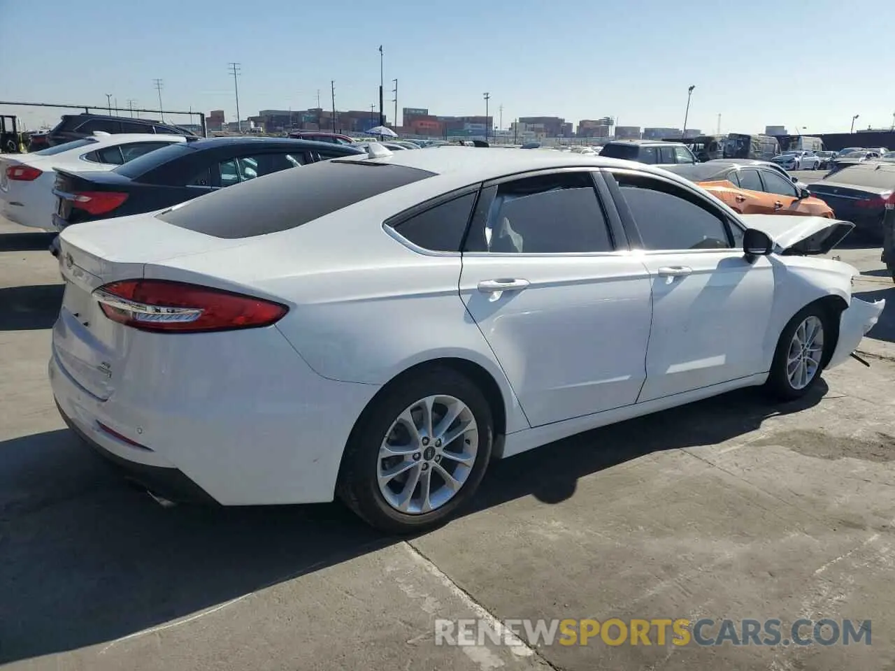 3 fotografías del automóvil dañado 3FA6P0HD5KR114615 FORD FUSION 2019