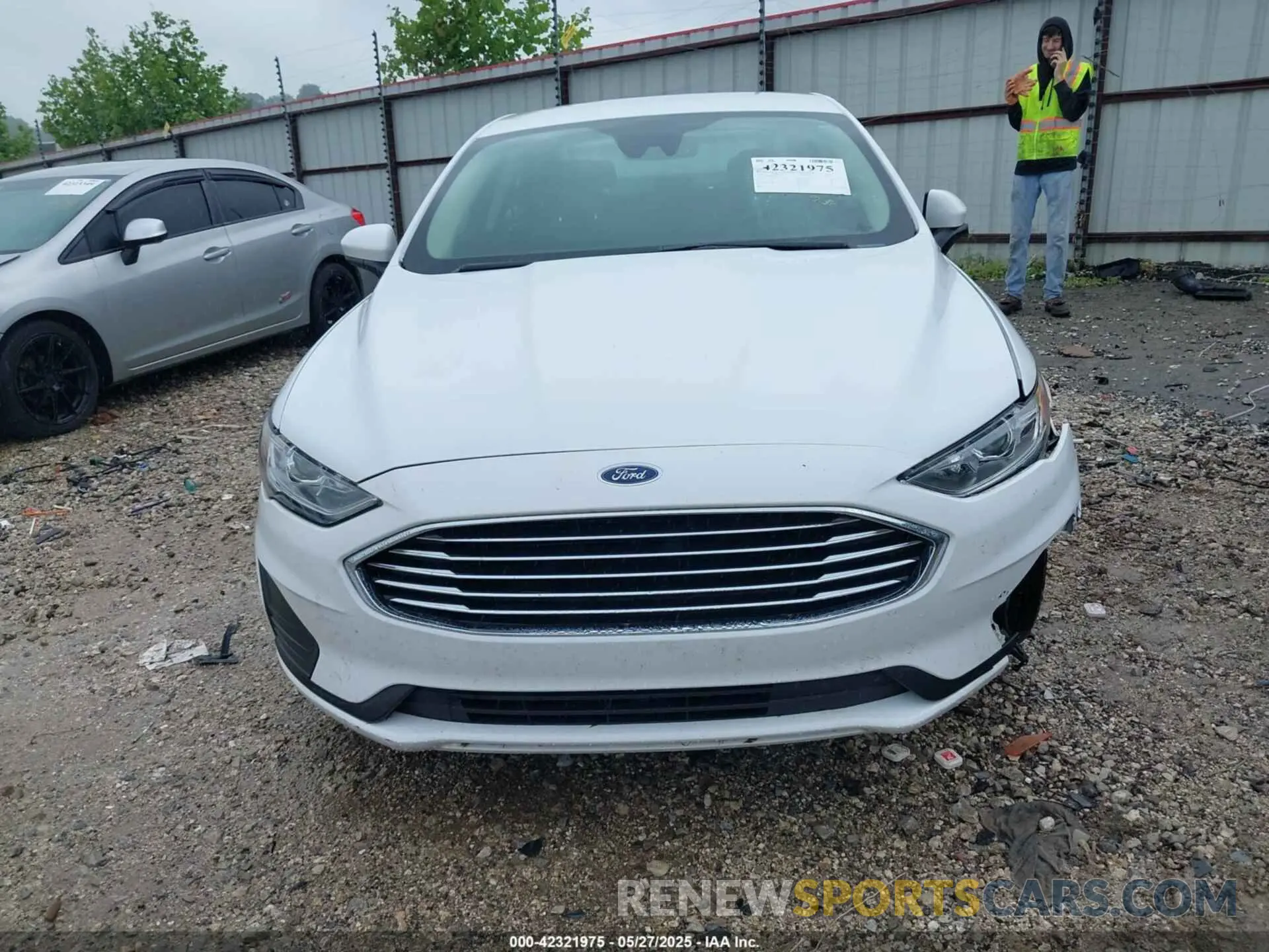12 fotografías del automóvil dañado 3FA6P0HD5KR127591 FORD FUSION 2019