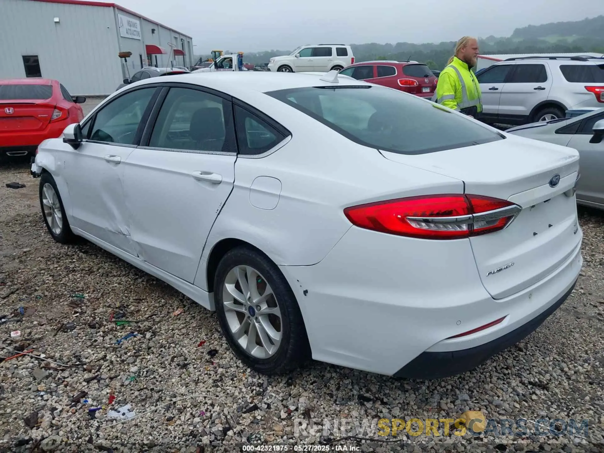 3 fotografías del automóvil dañado 3FA6P0HD5KR127591 FORD FUSION 2019