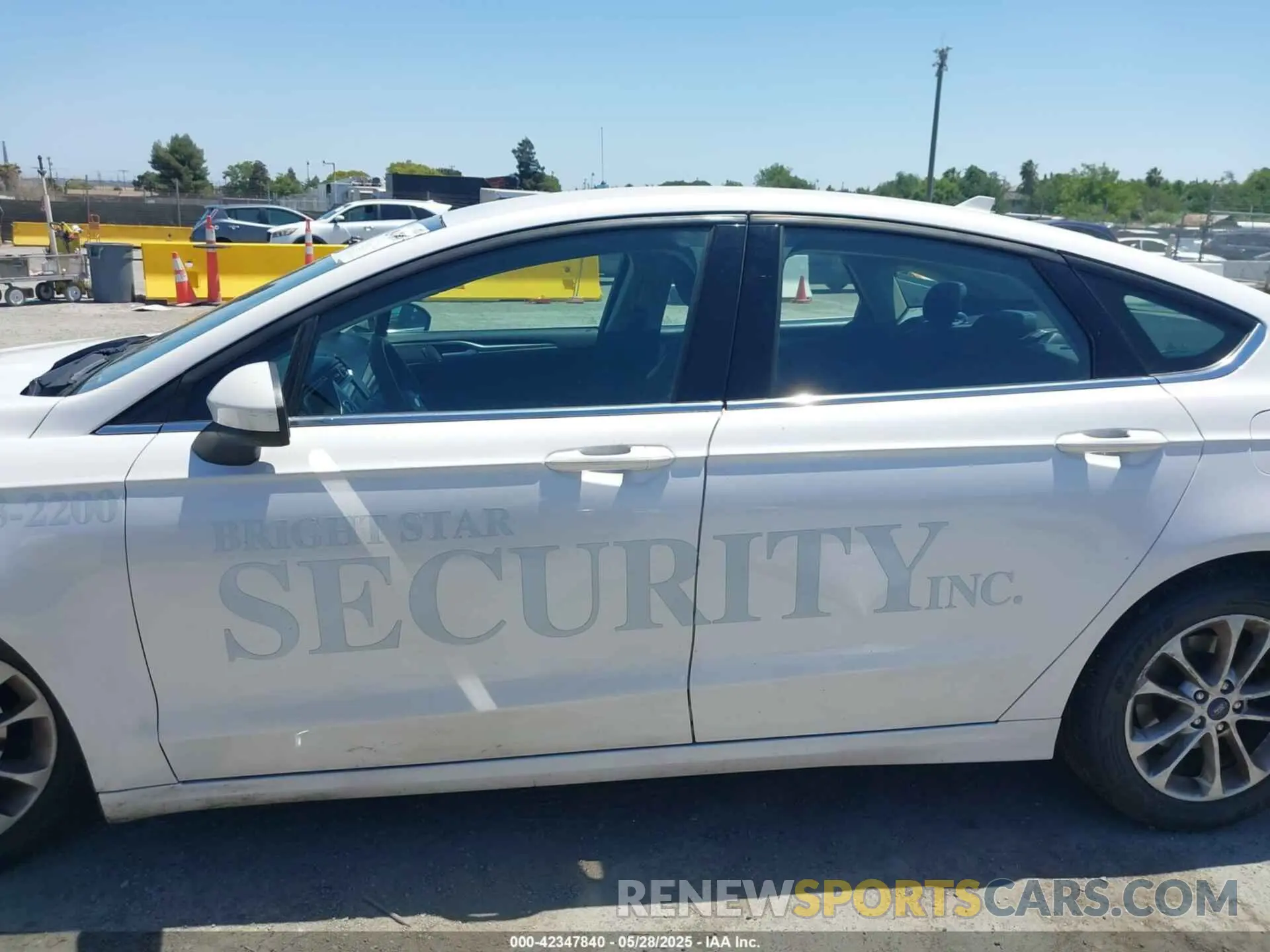 14 fotografías del automóvil dañado 3FA6P0HD5KR179335 FORD FUSION 2019