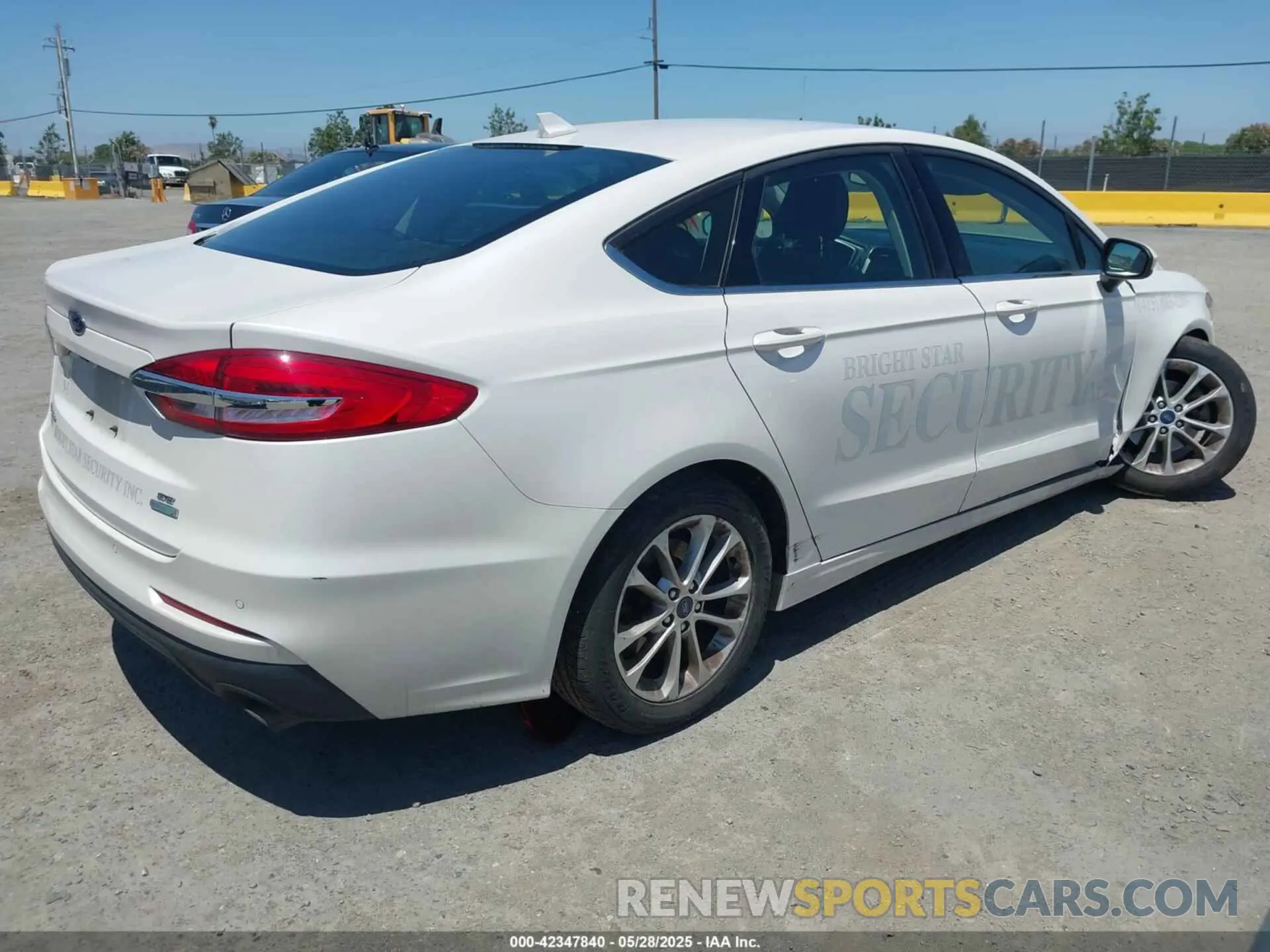 4 fotografías del automóvil dañado 3FA6P0HD5KR179335 FORD FUSION 2019