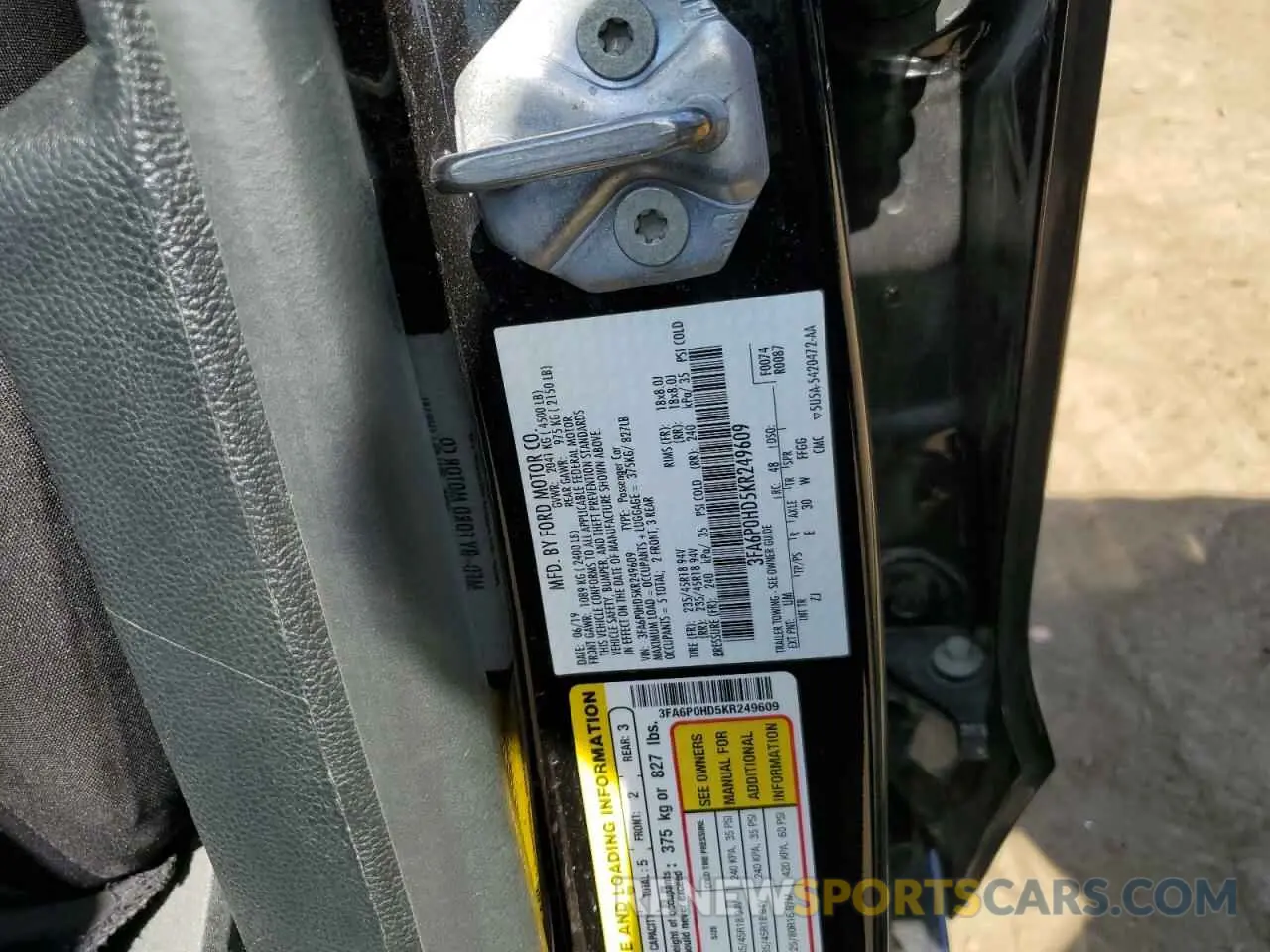 12 fotografías del automóvil dañado 3FA6P0HD5KR249609 FORD FUSION 2019