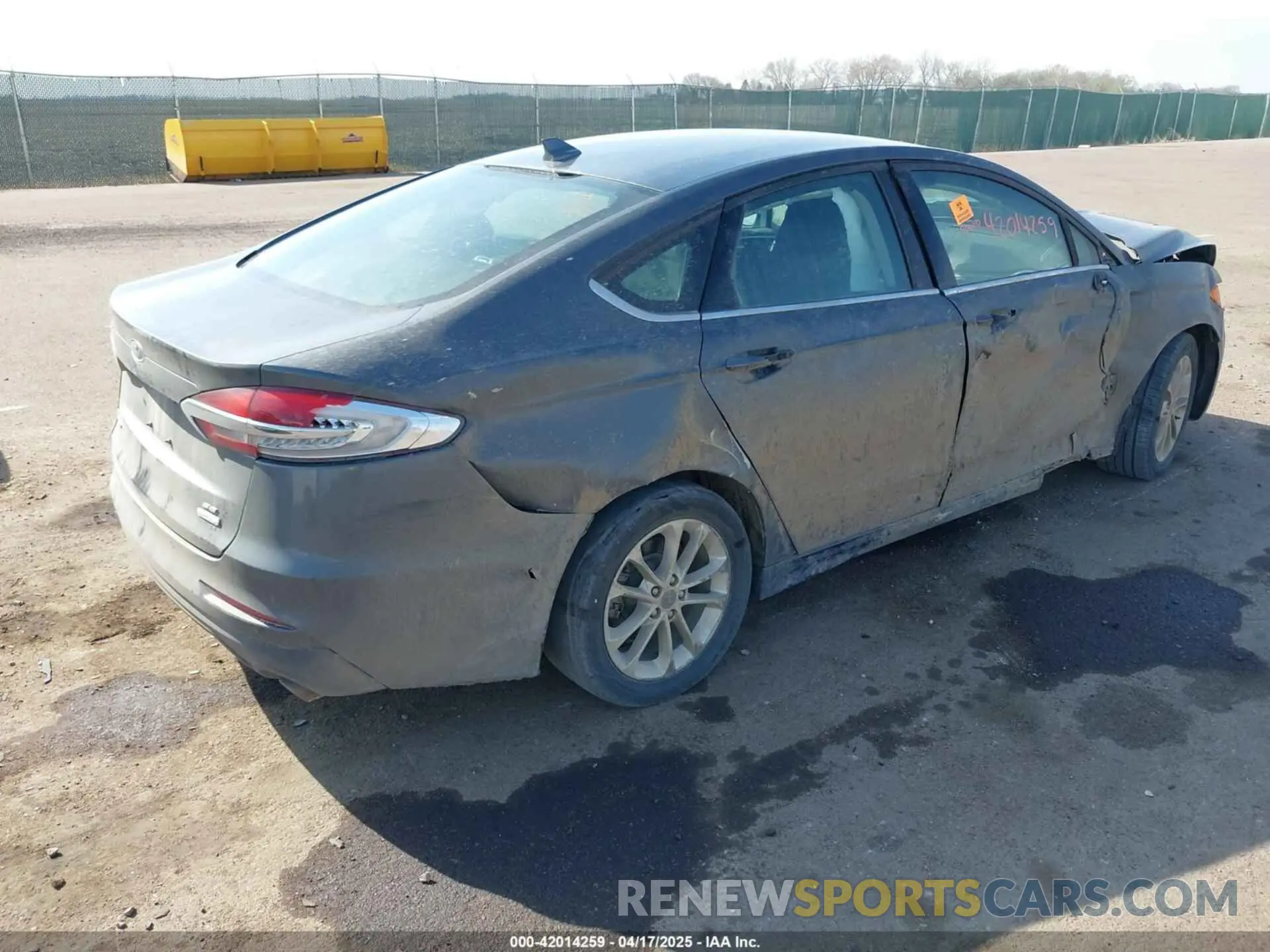 4 fotografías del automóvil dañado 3FA6P0HD5KR251473 FORD FUSION 2019