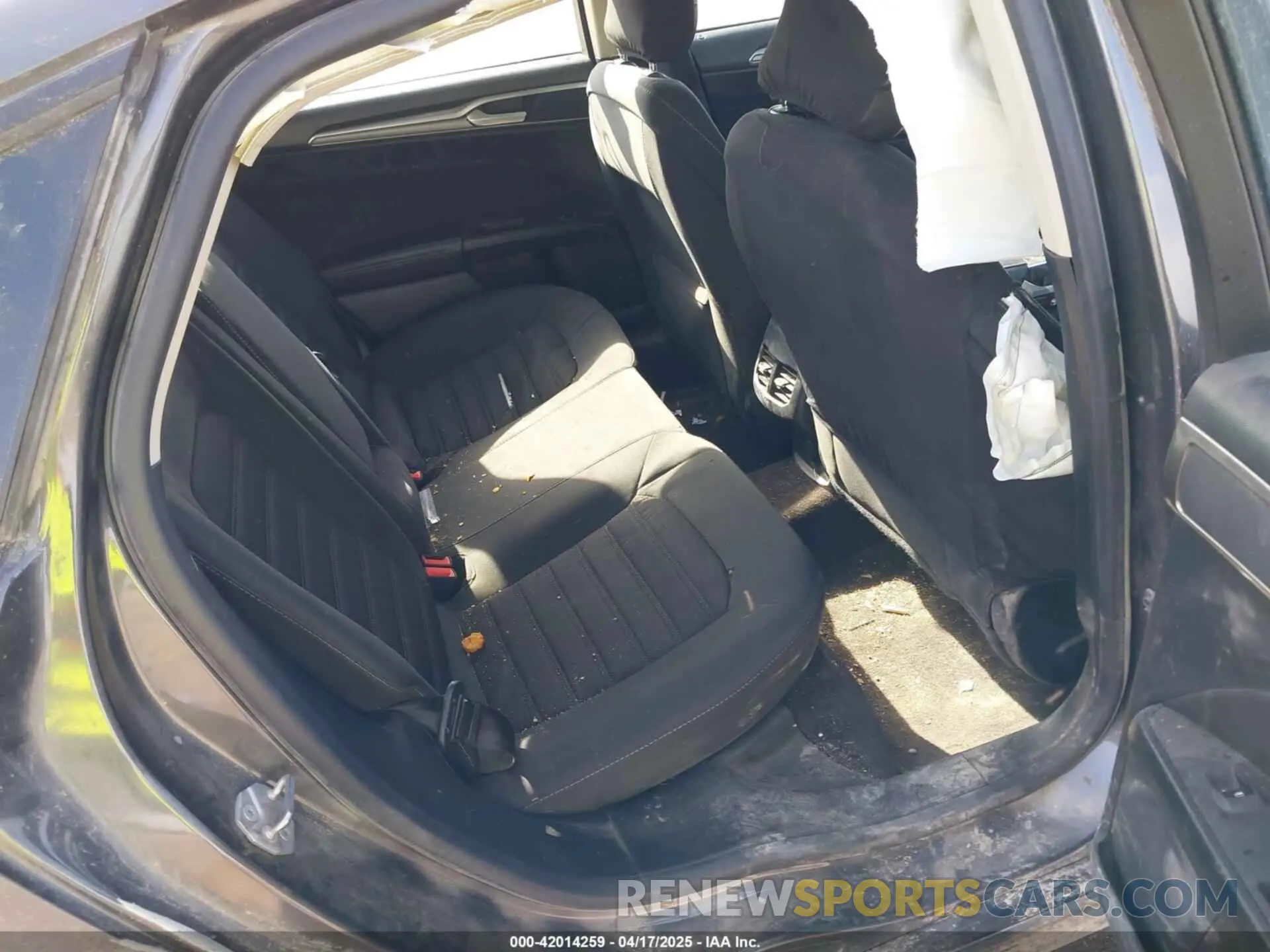 8 fotografías del automóvil dañado 3FA6P0HD5KR251473 FORD FUSION 2019