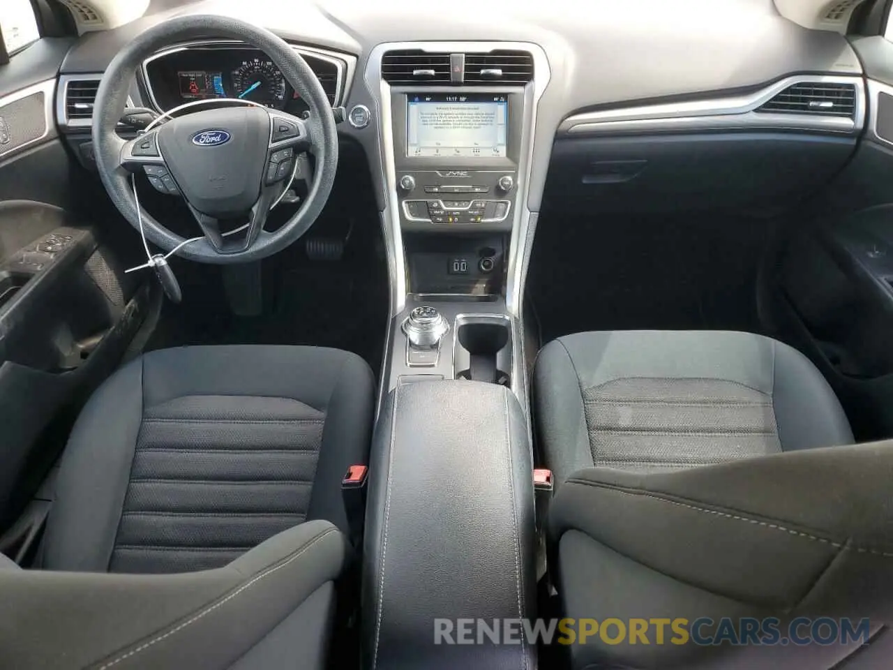 8 fotografías del automóvil dañado 3FA6P0HD6KR126207 FORD FUSION 2019