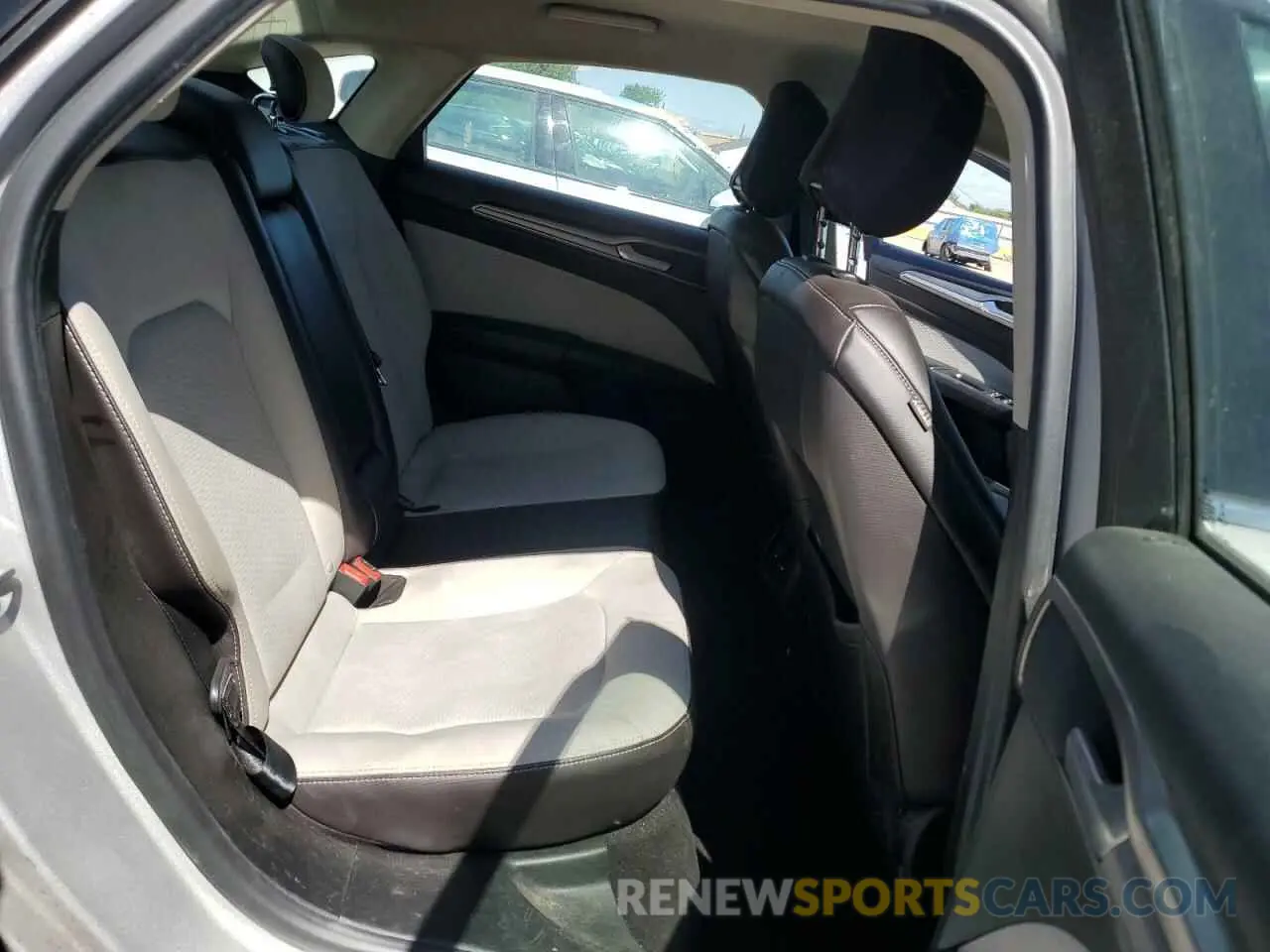 10 fotografías del automóvil dañado 3FA6P0HD6KR171762 FORD FUSION 2019