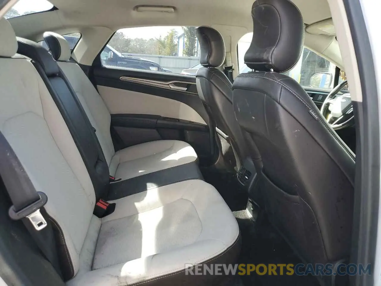 10 fotografías del automóvil dañado 3FA6P0HD6KR191493 FORD FUSION 2019