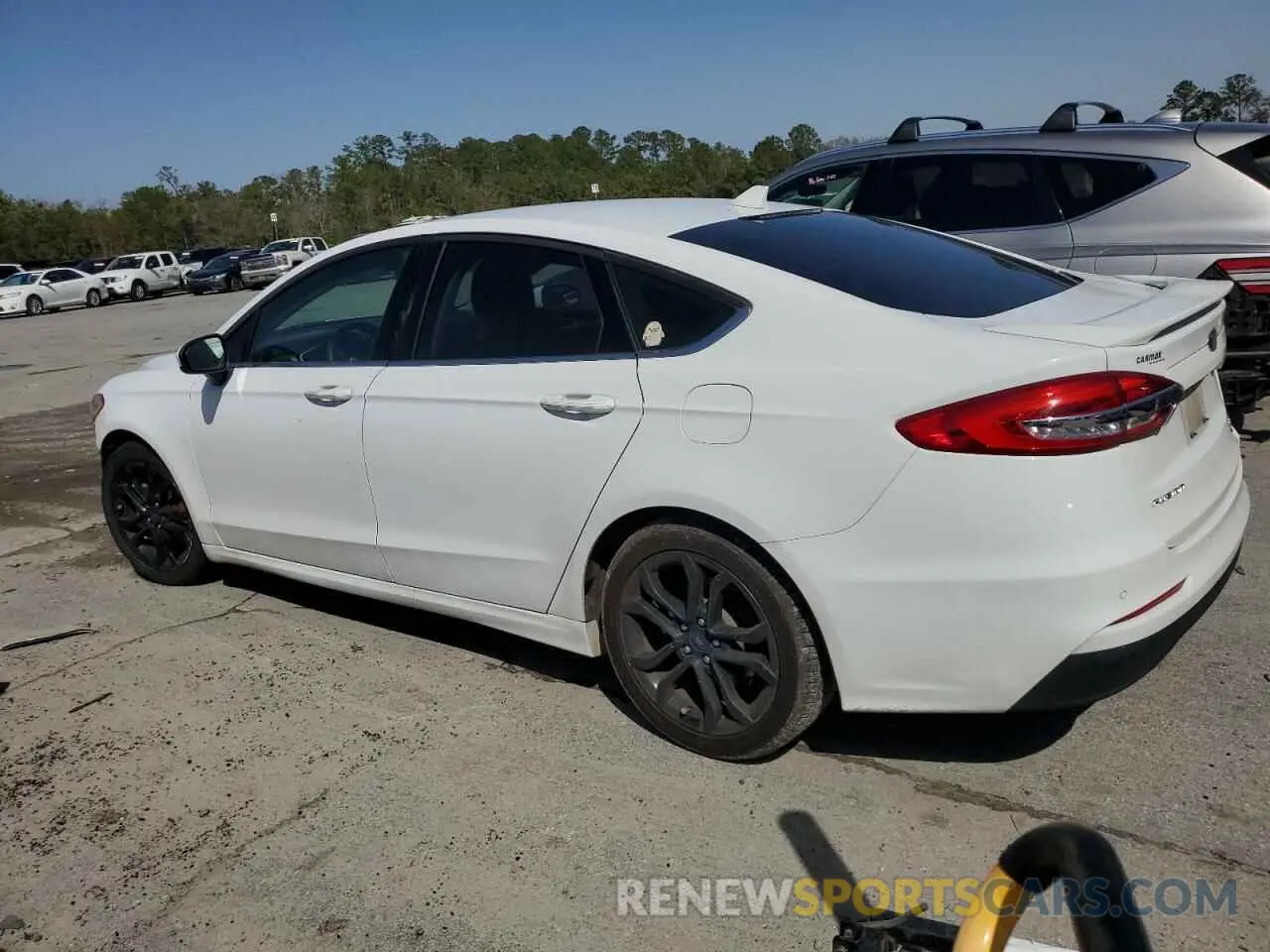 2 fotografías del automóvil dañado 3FA6P0HD6KR191493 FORD FUSION 2019