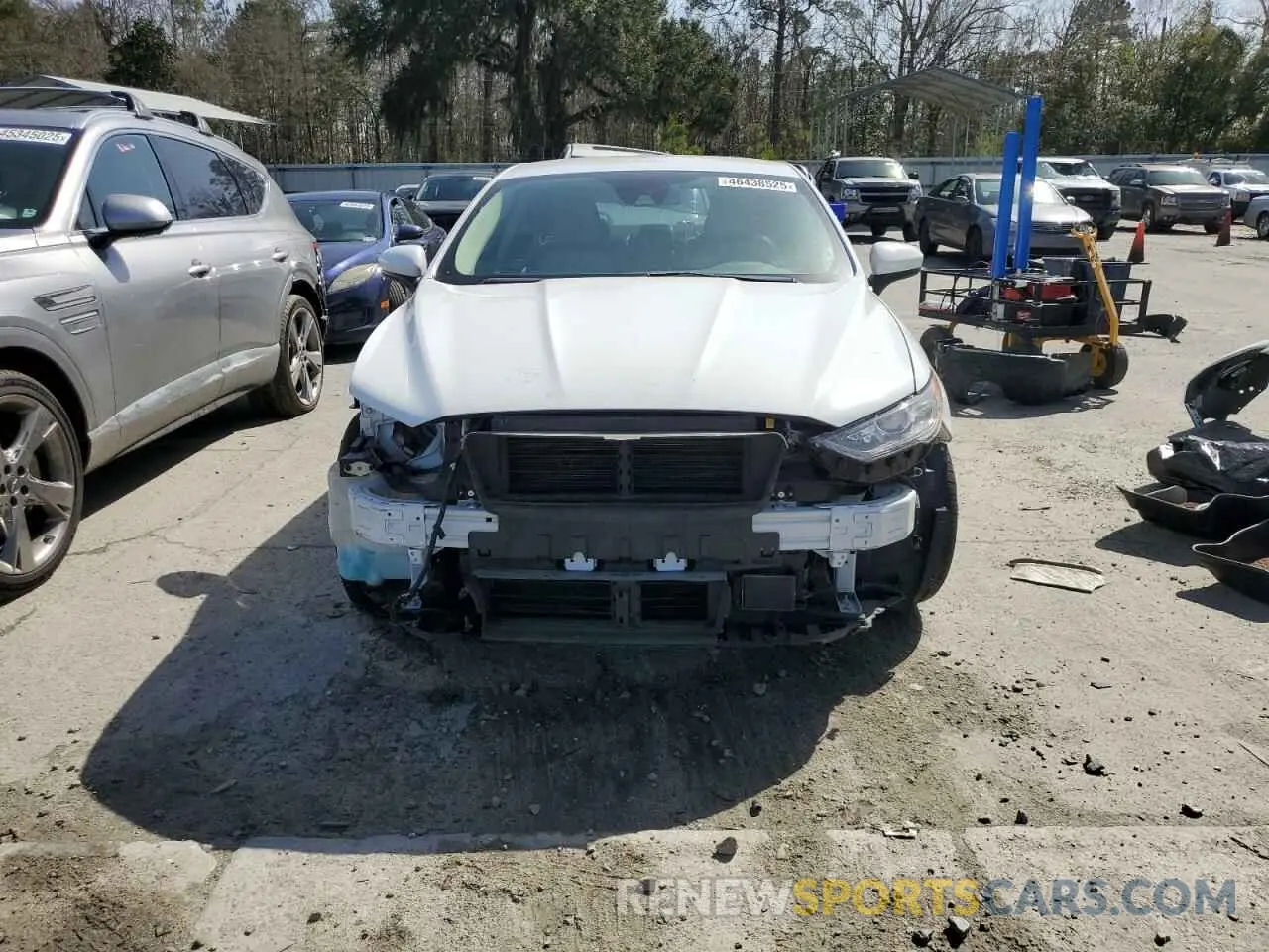 5 fotografías del automóvil dañado 3FA6P0HD6KR191493 FORD FUSION 2019