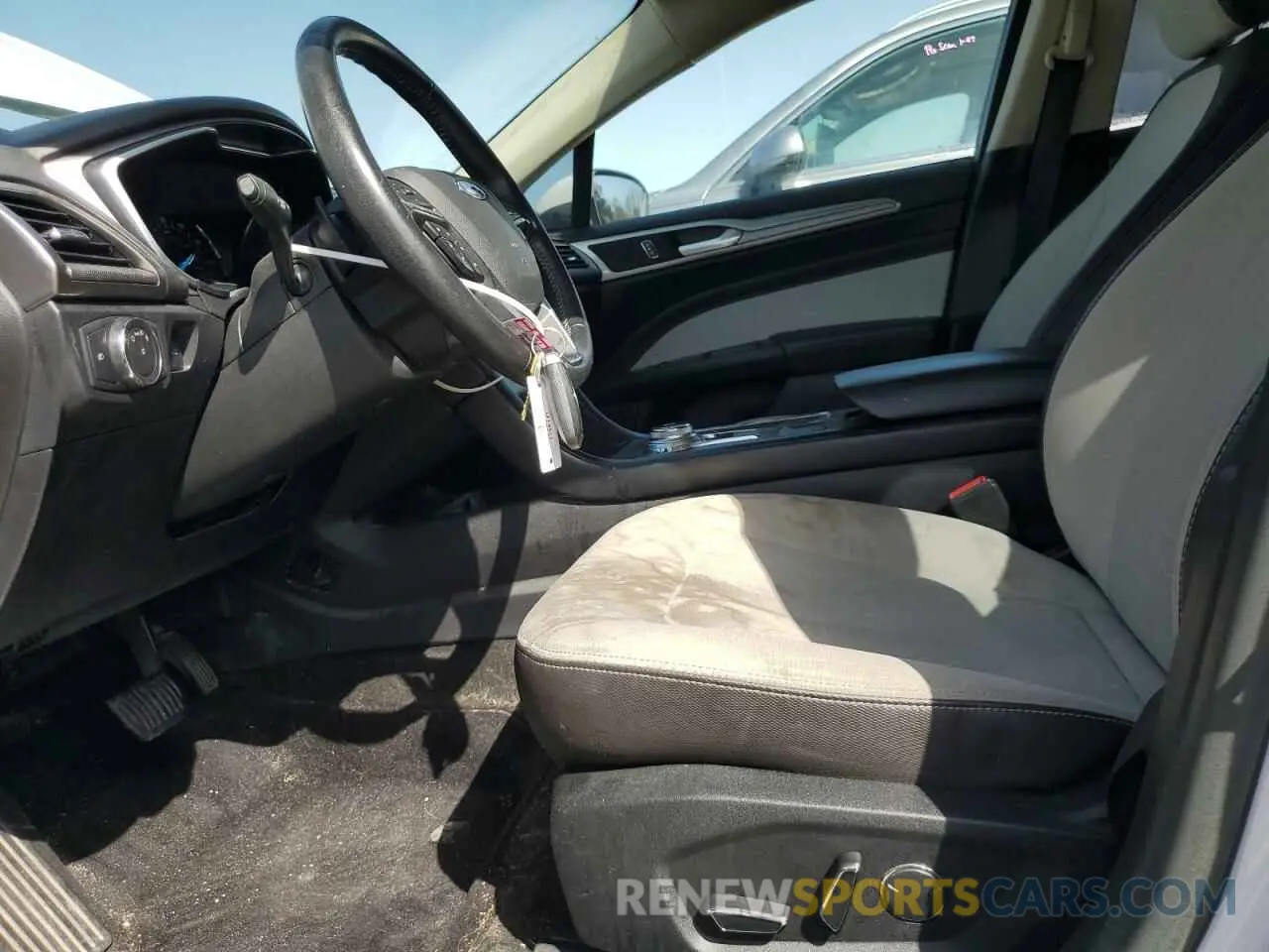 7 fotografías del automóvil dañado 3FA6P0HD6KR191493 FORD FUSION 2019