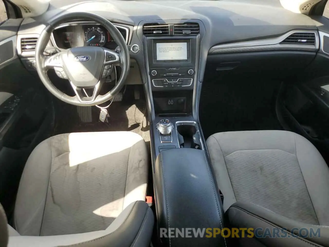8 fotografías del automóvil dañado 3FA6P0HD6KR191493 FORD FUSION 2019