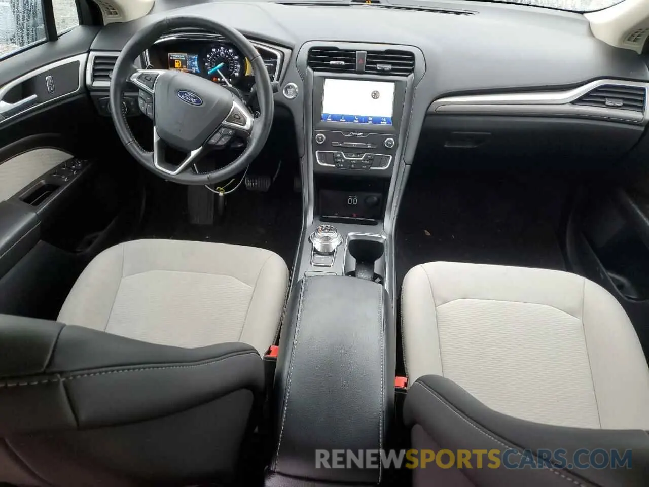 8 fotografías del automóvil dañado 3FA6P0HD6KR228591 FORD FUSION 2019