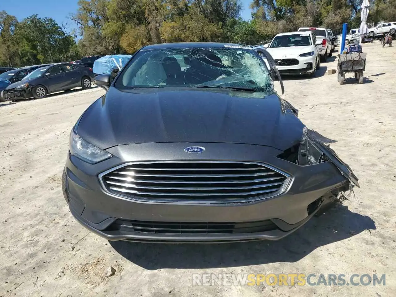 5 fotografías del automóvil dañado 3FA6P0HD6KR247142 FORD FUSION 2019