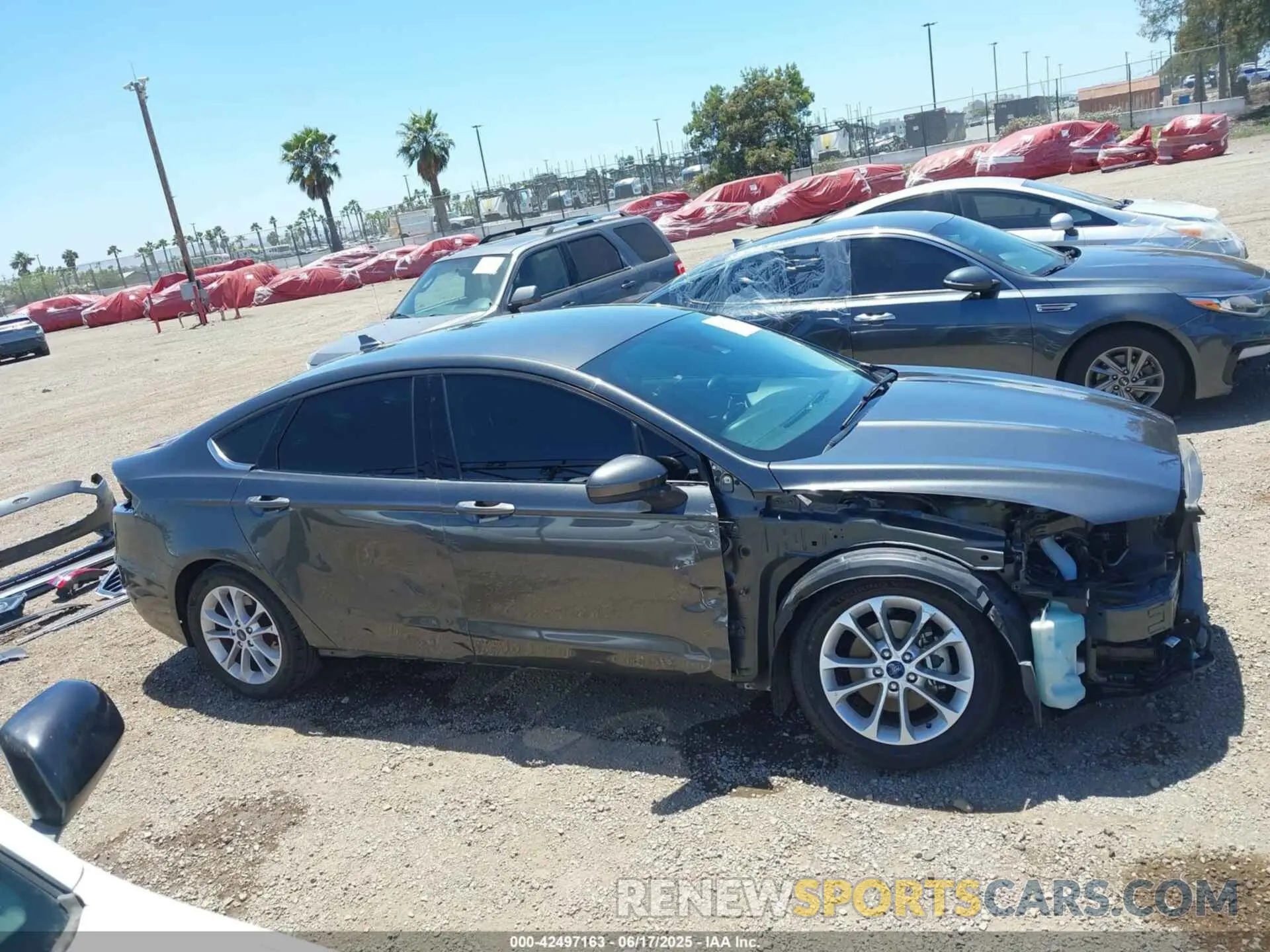 14 fotografías del automóvil dañado 3FA6P0HD6KR251742 FORD FUSION 2019