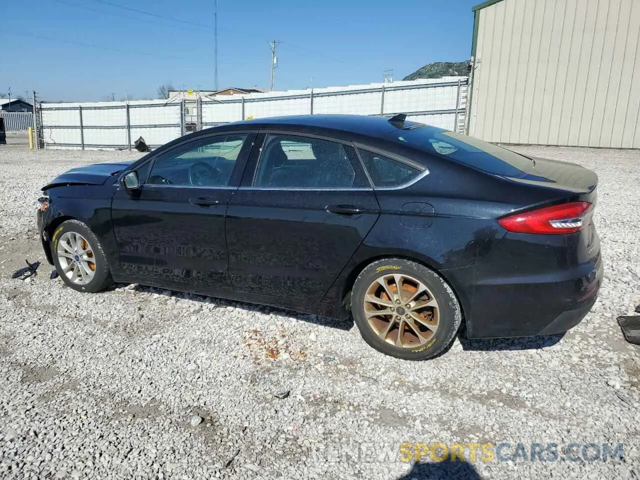 2 fotografías del automóvil dañado 3FA6P0HD6KR258495 FORD FUSION 2019
