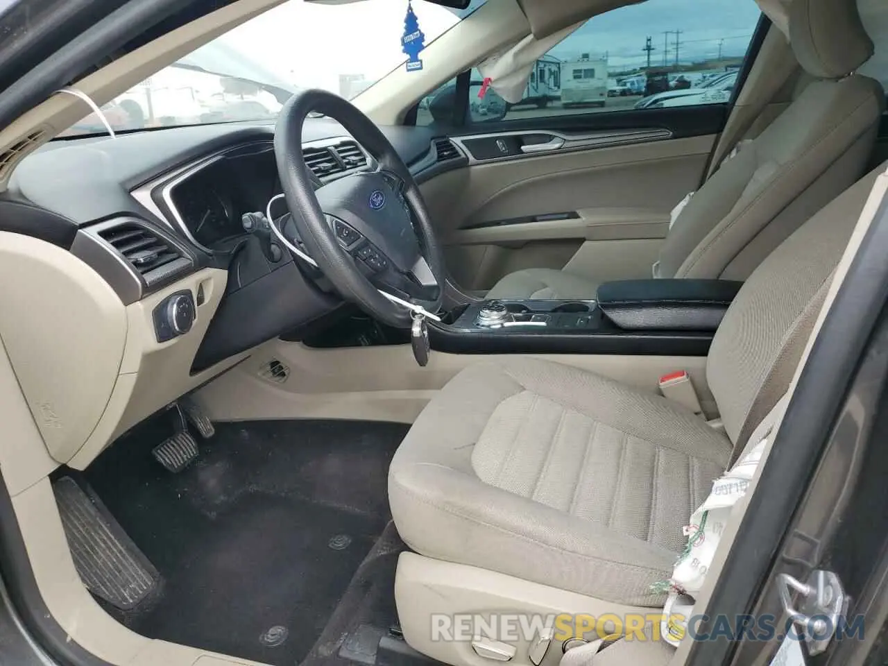 7 fotografías del automóvil dañado 3FA6P0HD6KR262059 FORD FUSION 2019