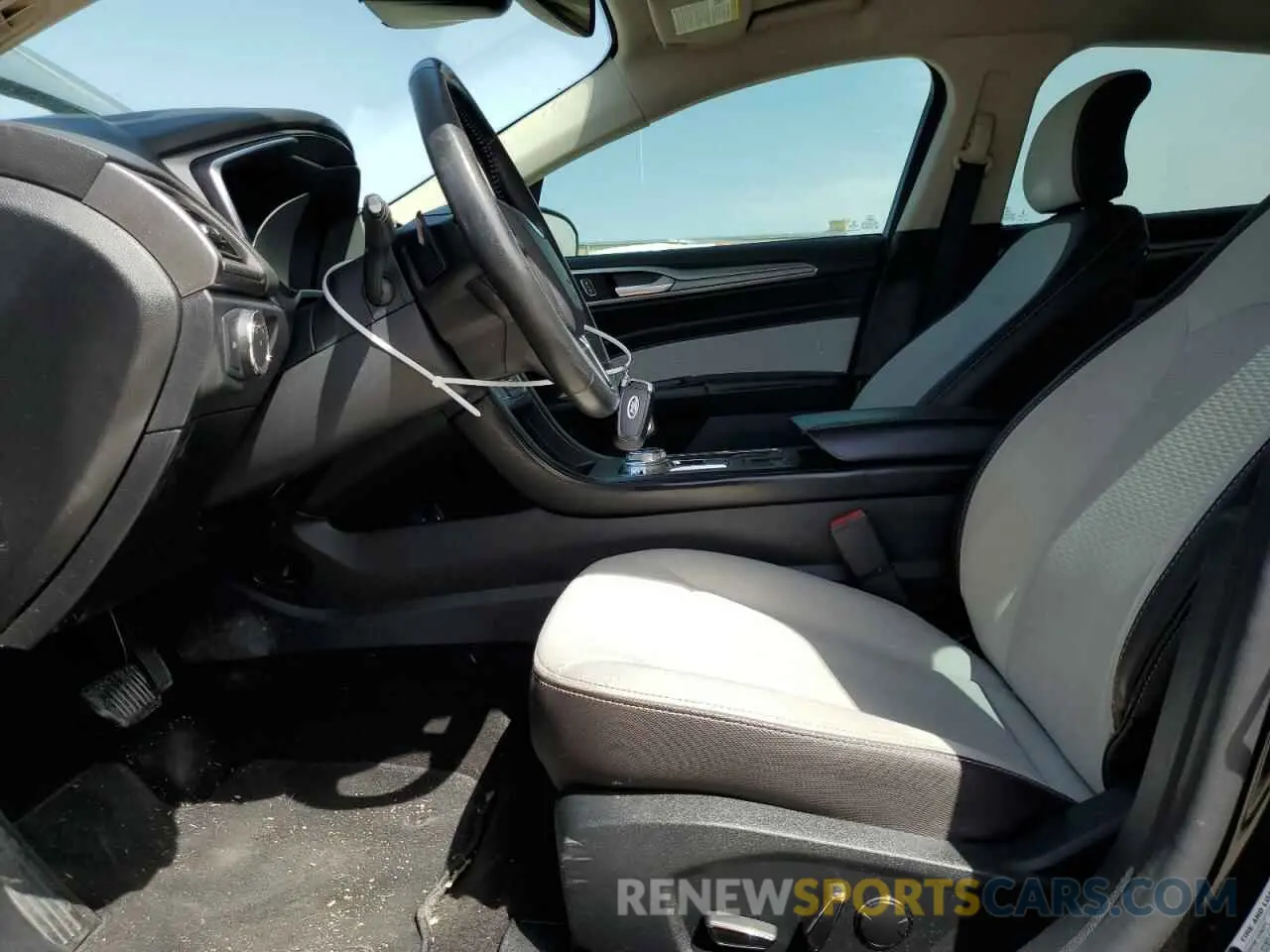 7 fotografías del automóvil dañado 3FA6P0HD6KR283560 FORD FUSION 2019