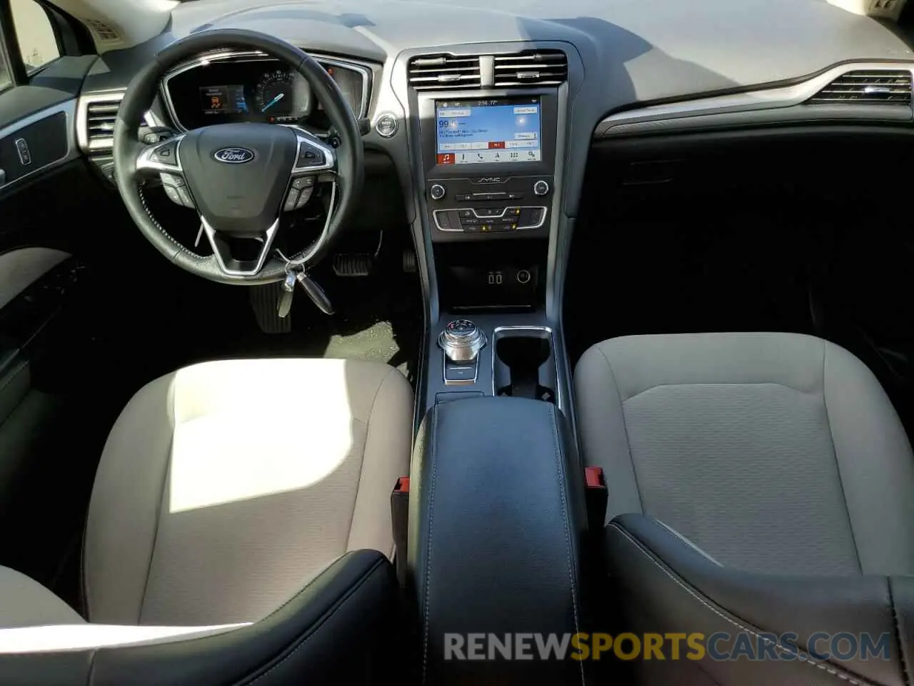 8 fotografías del automóvil dañado 3FA6P0HD6KR283560 FORD FUSION 2019