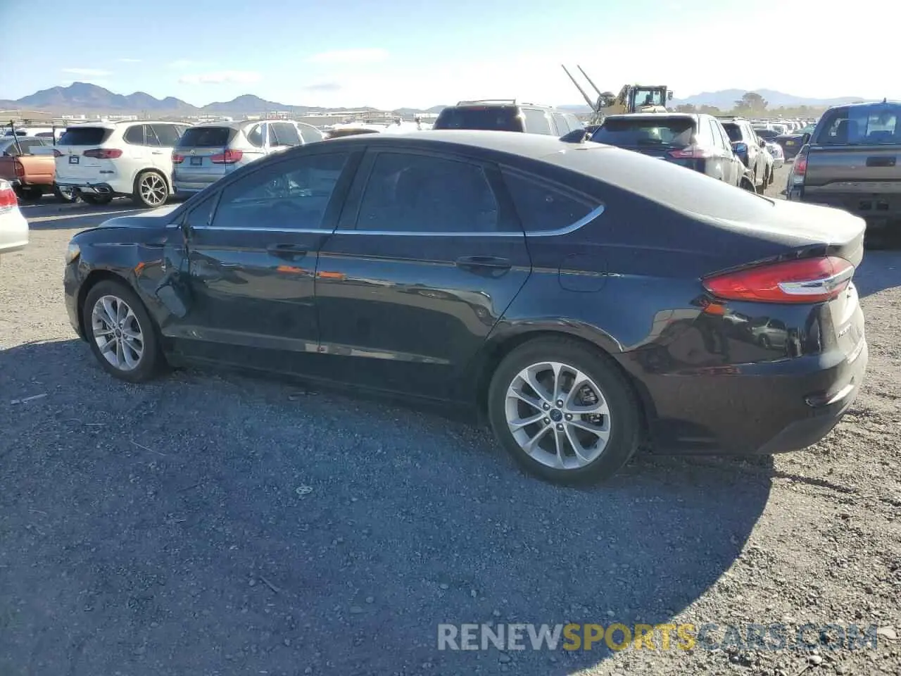 2 fotografías del automóvil dañado 3FA6P0HD7KR176601 FORD FUSION 2019