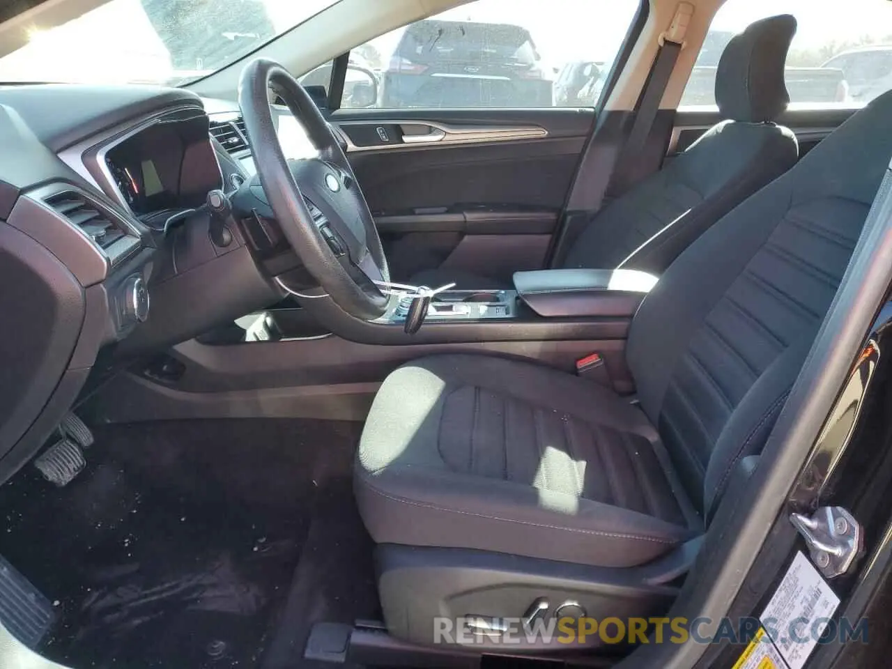 7 fotografías del automóvil dañado 3FA6P0HD7KR176601 FORD FUSION 2019