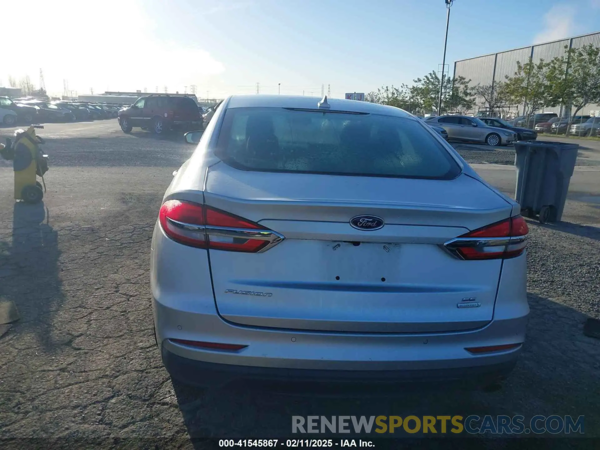 16 fotografías del automóvil dañado 3FA6P0HD8KR115323 FORD FUSION 2019