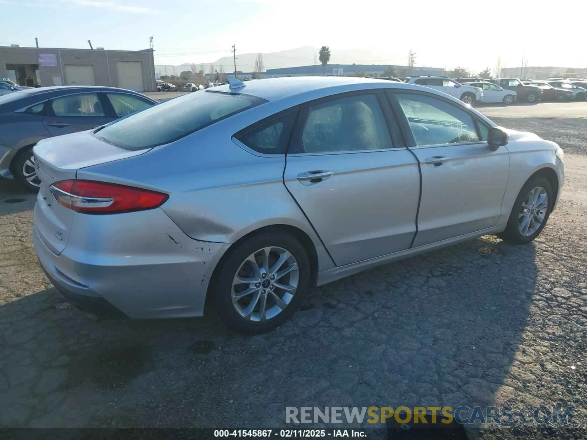 4 fotografías del automóvil dañado 3FA6P0HD8KR115323 FORD FUSION 2019