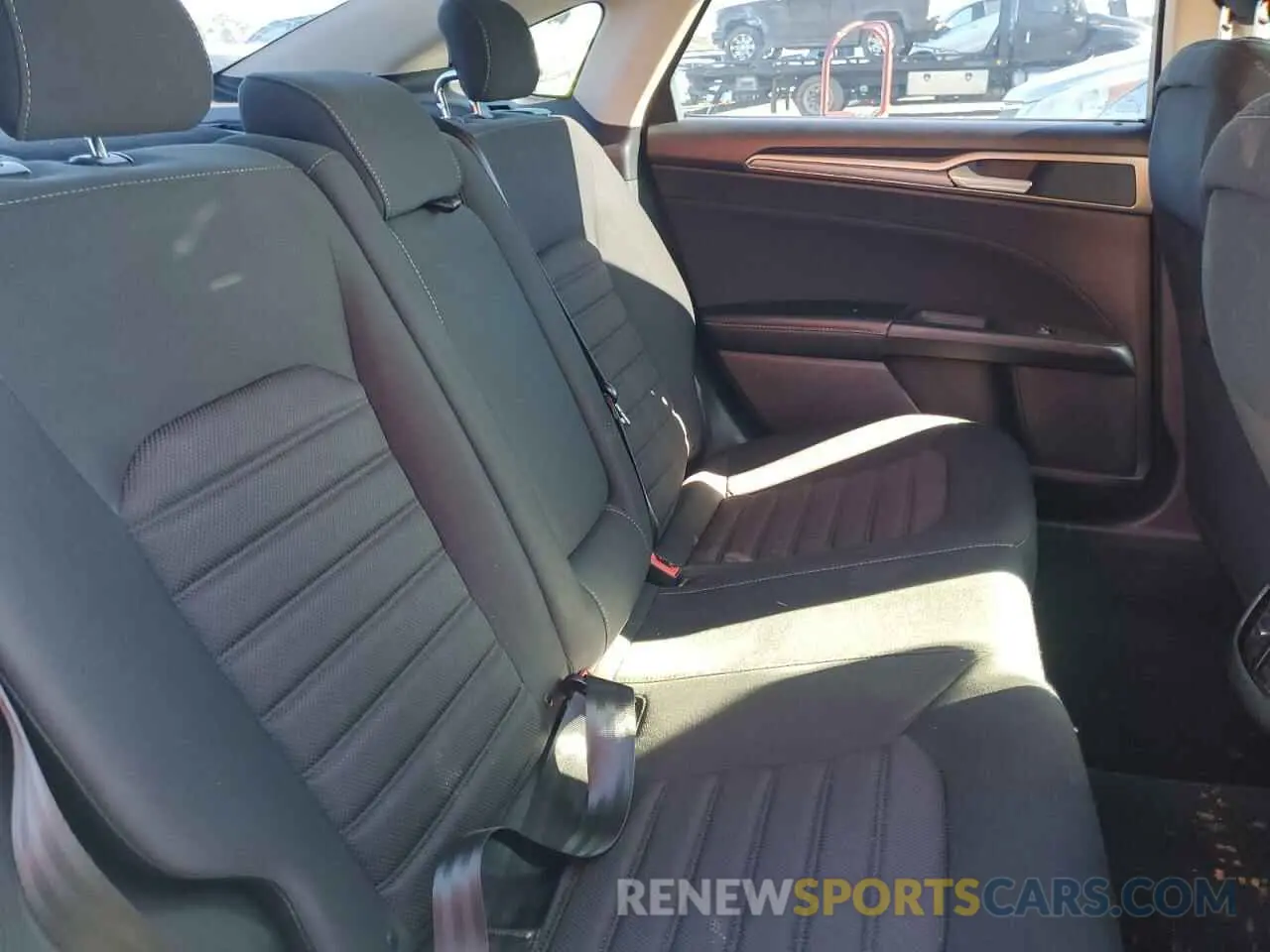 10 fotografías del automóvil dañado 3FA6P0HD8KR228897 FORD FUSION 2019