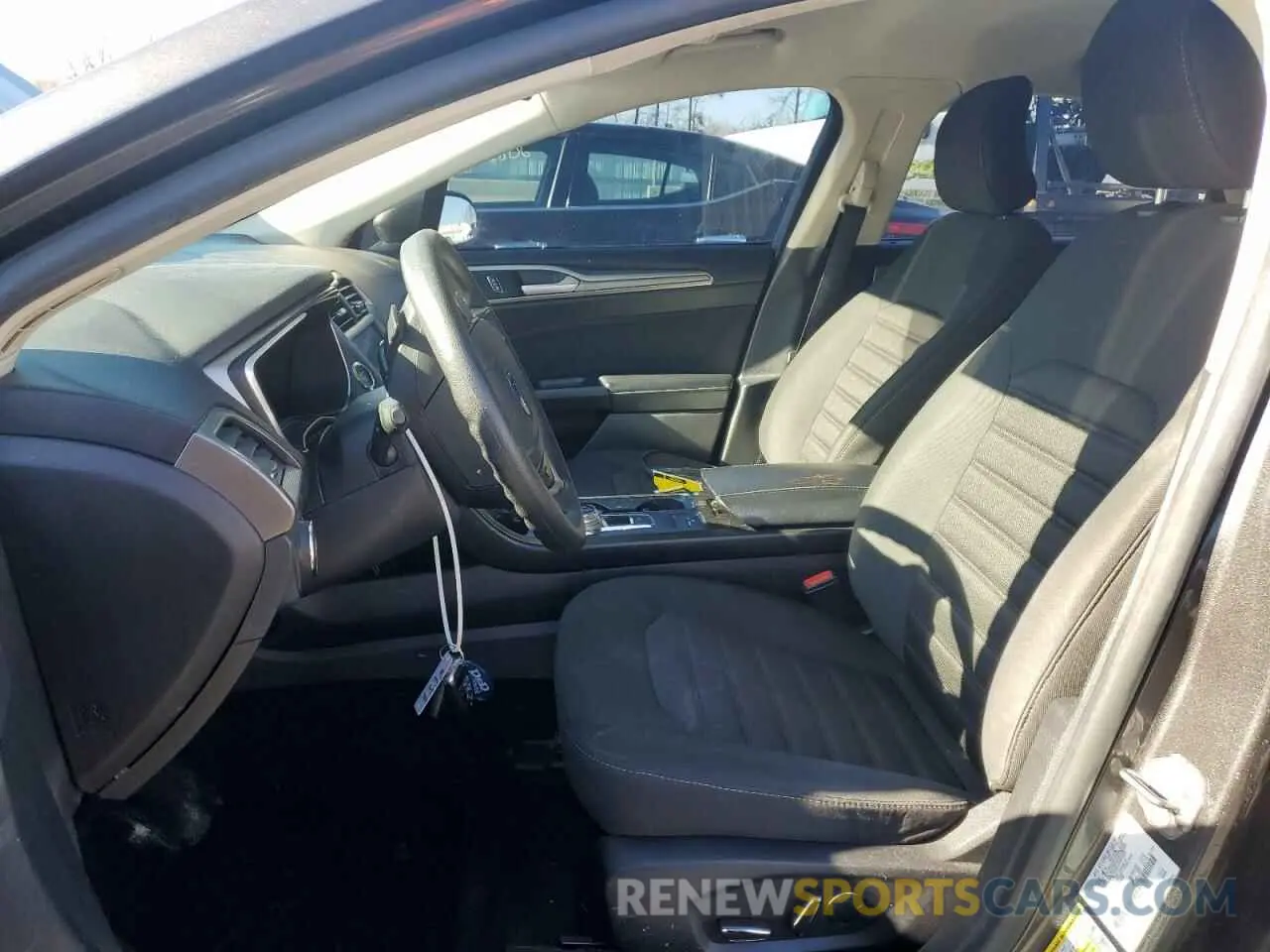 7 fotografías del automóvil dañado 3FA6P0HD8KR228897 FORD FUSION 2019
