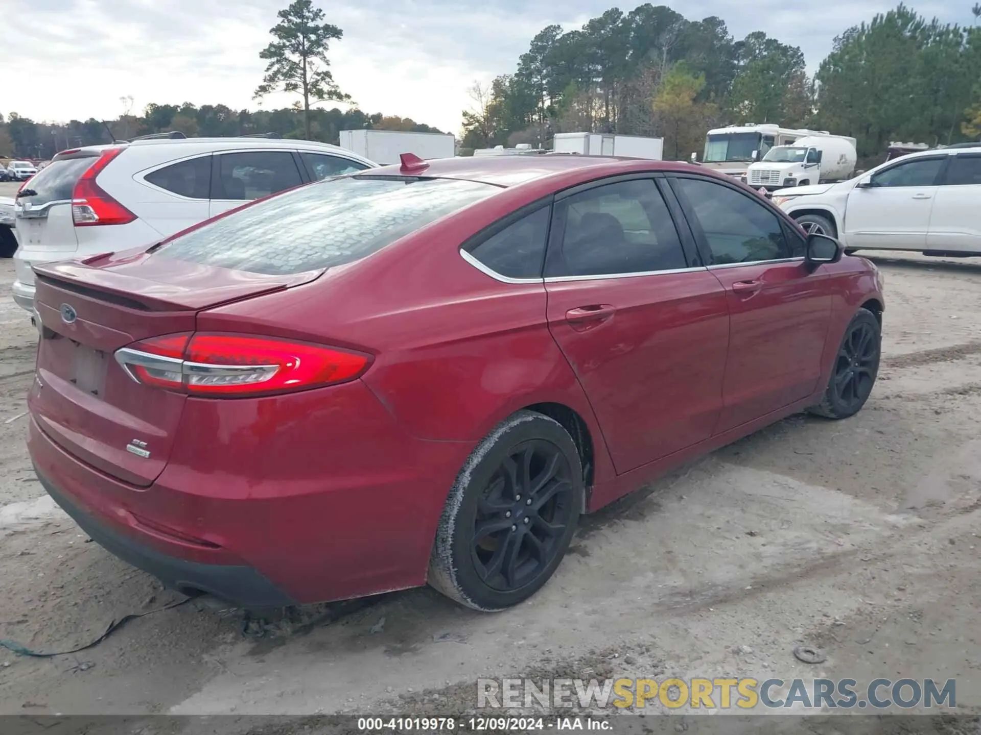 4 fotografías del automóvil dañado 3FA6P0HD8KR229239 FORD FUSION 2019
