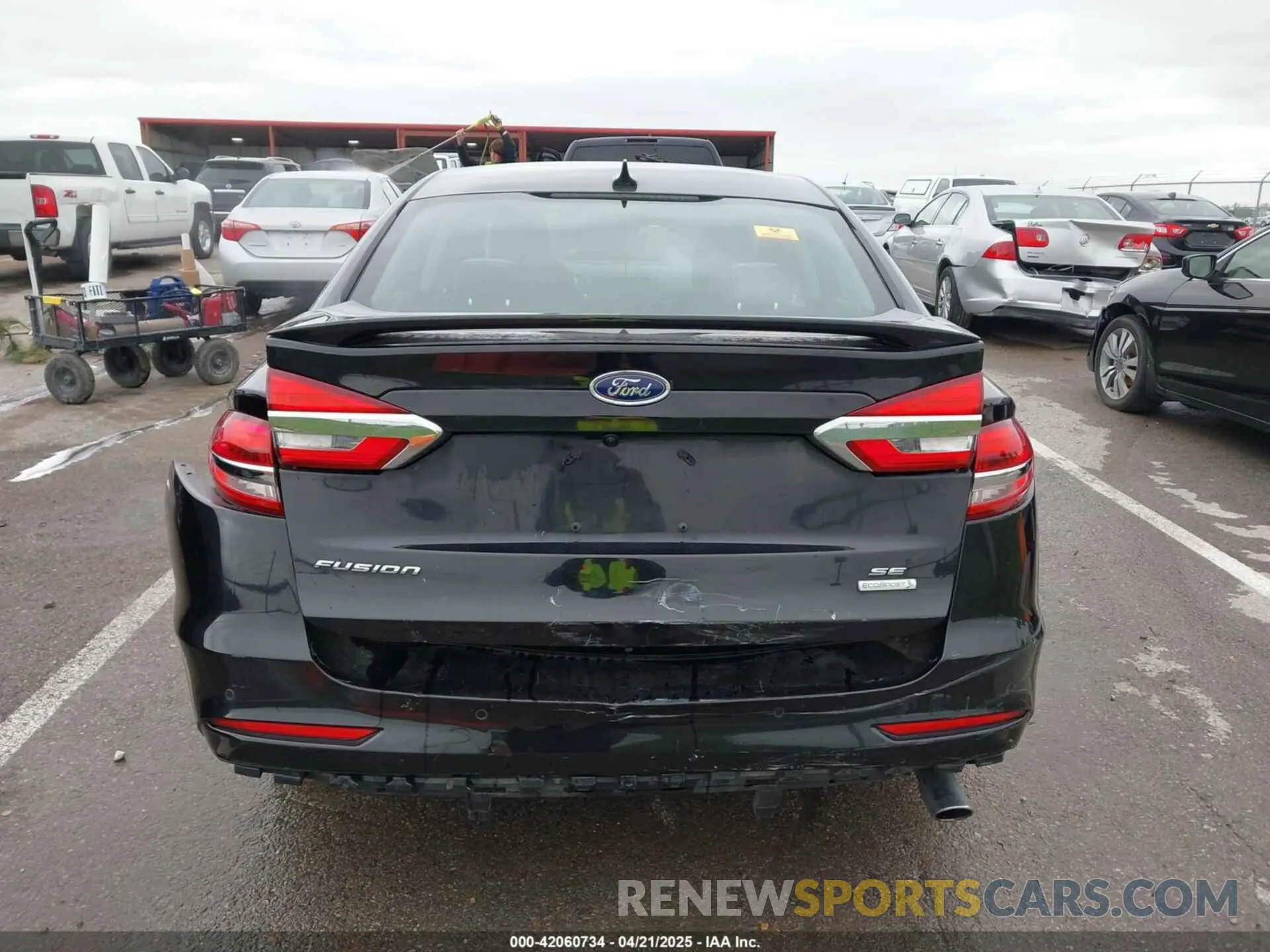16 fotografías del automóvil dañado 3FA6P0HD8KR250818 FORD FUSION 2019