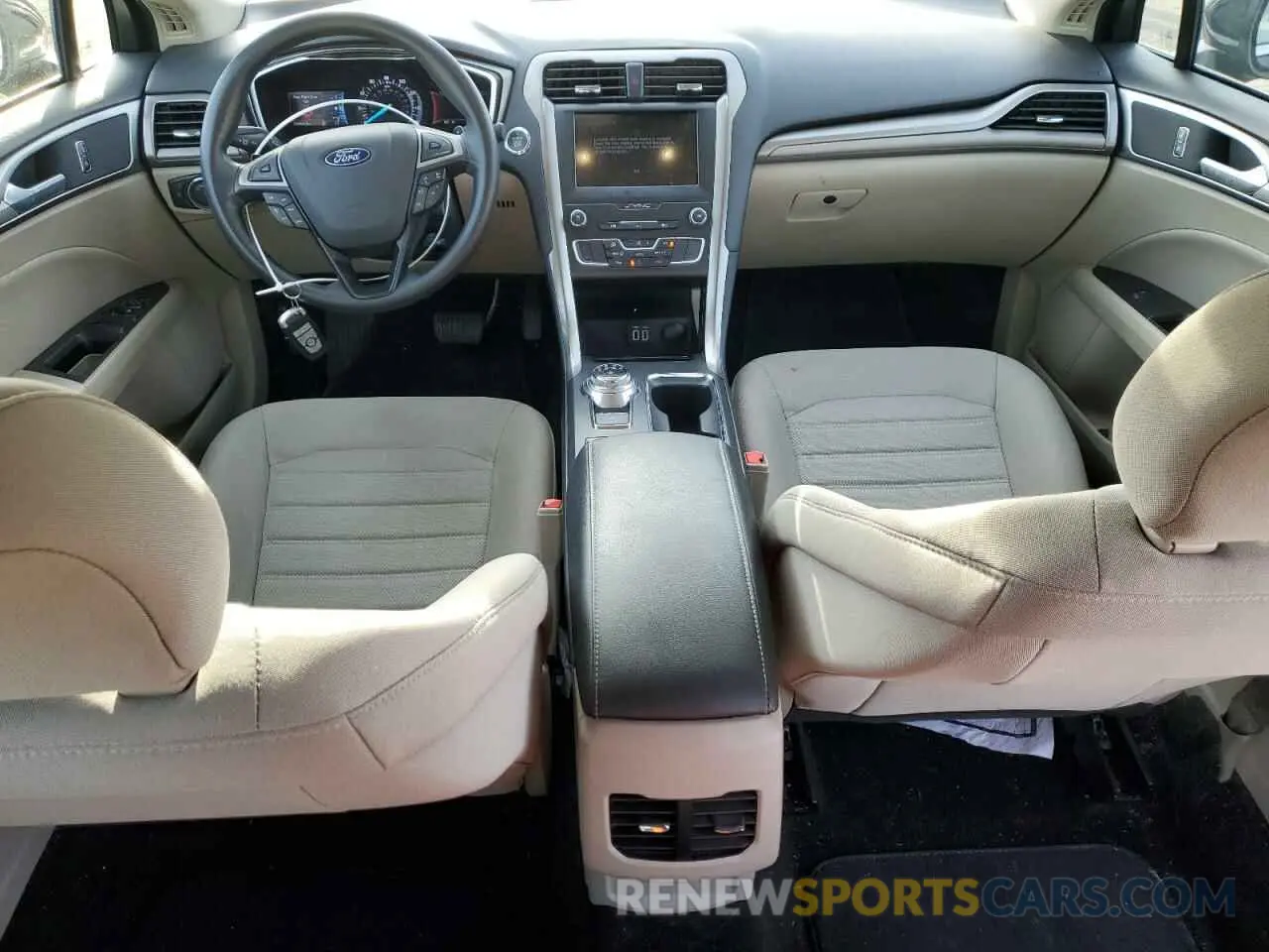 8 fotografías del automóvil dañado 3FA6P0HD9KR228679 FORD FUSION 2019