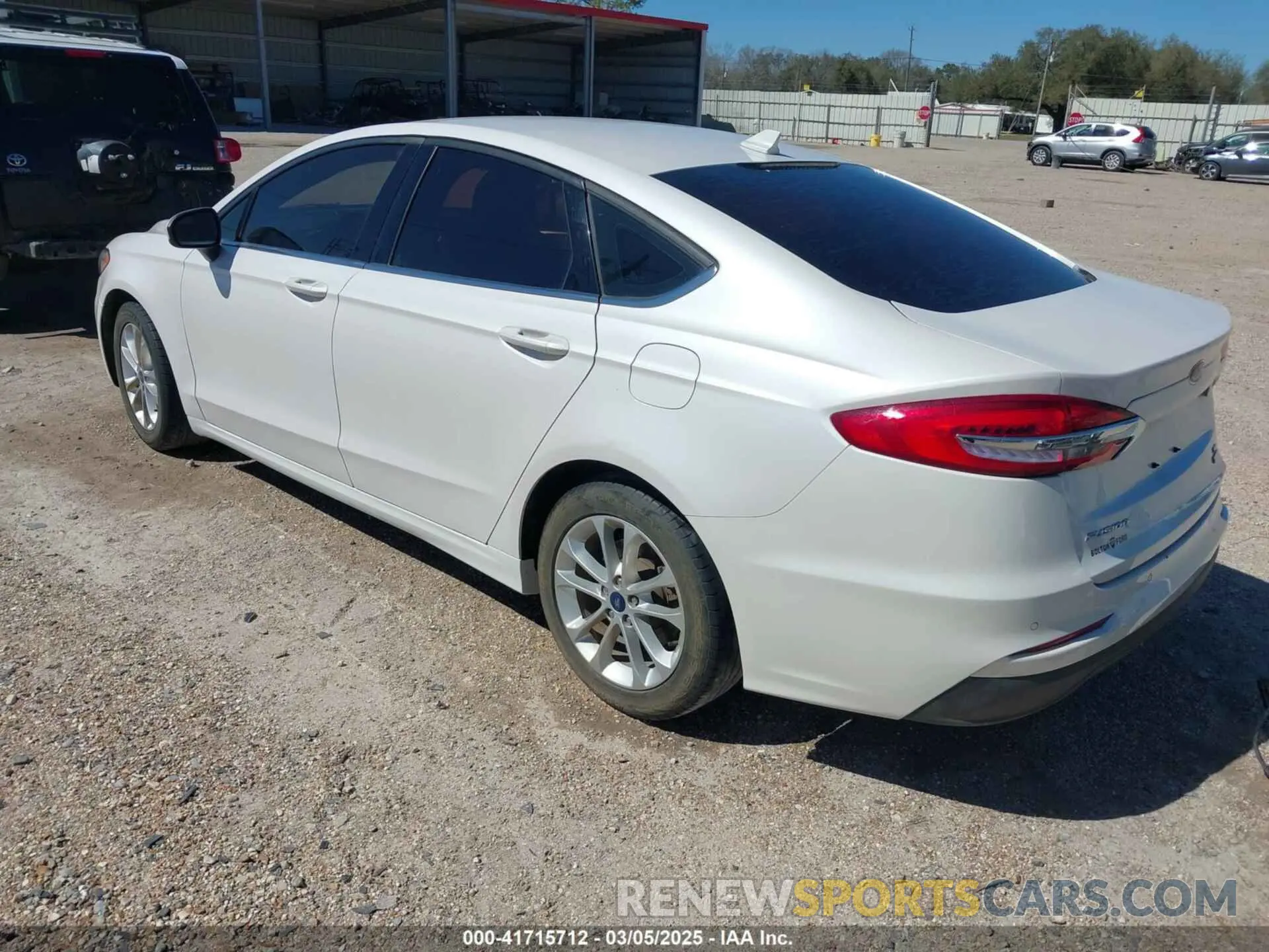 3 fotografías del automóvil dañado 3FA6P0HD9KR280619 FORD FUSION 2019