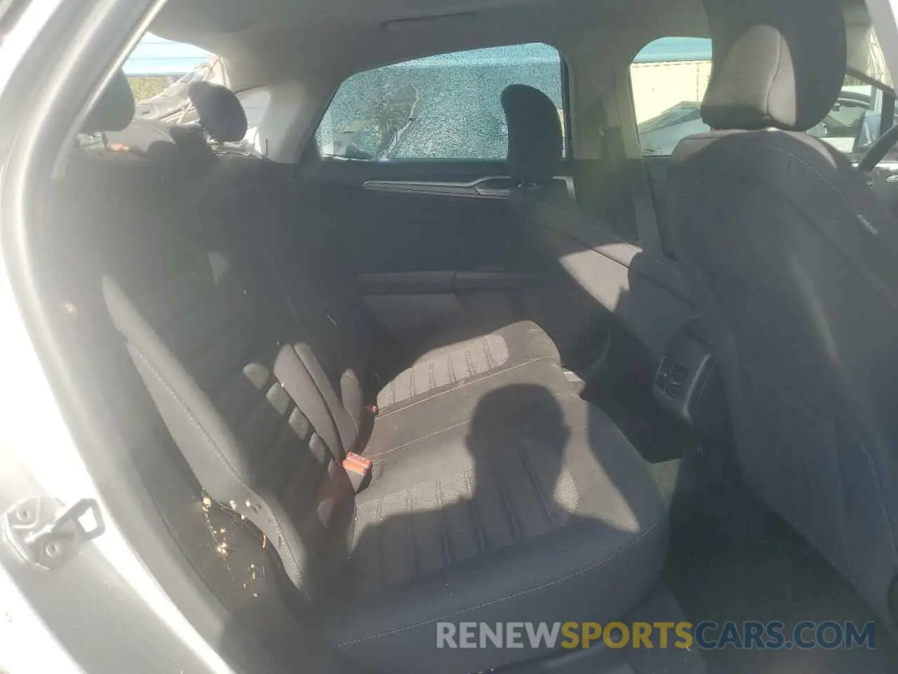 10 fotografías del automóvil dañado 3FA6P0HDXKR160103 FORD FUSION 2019