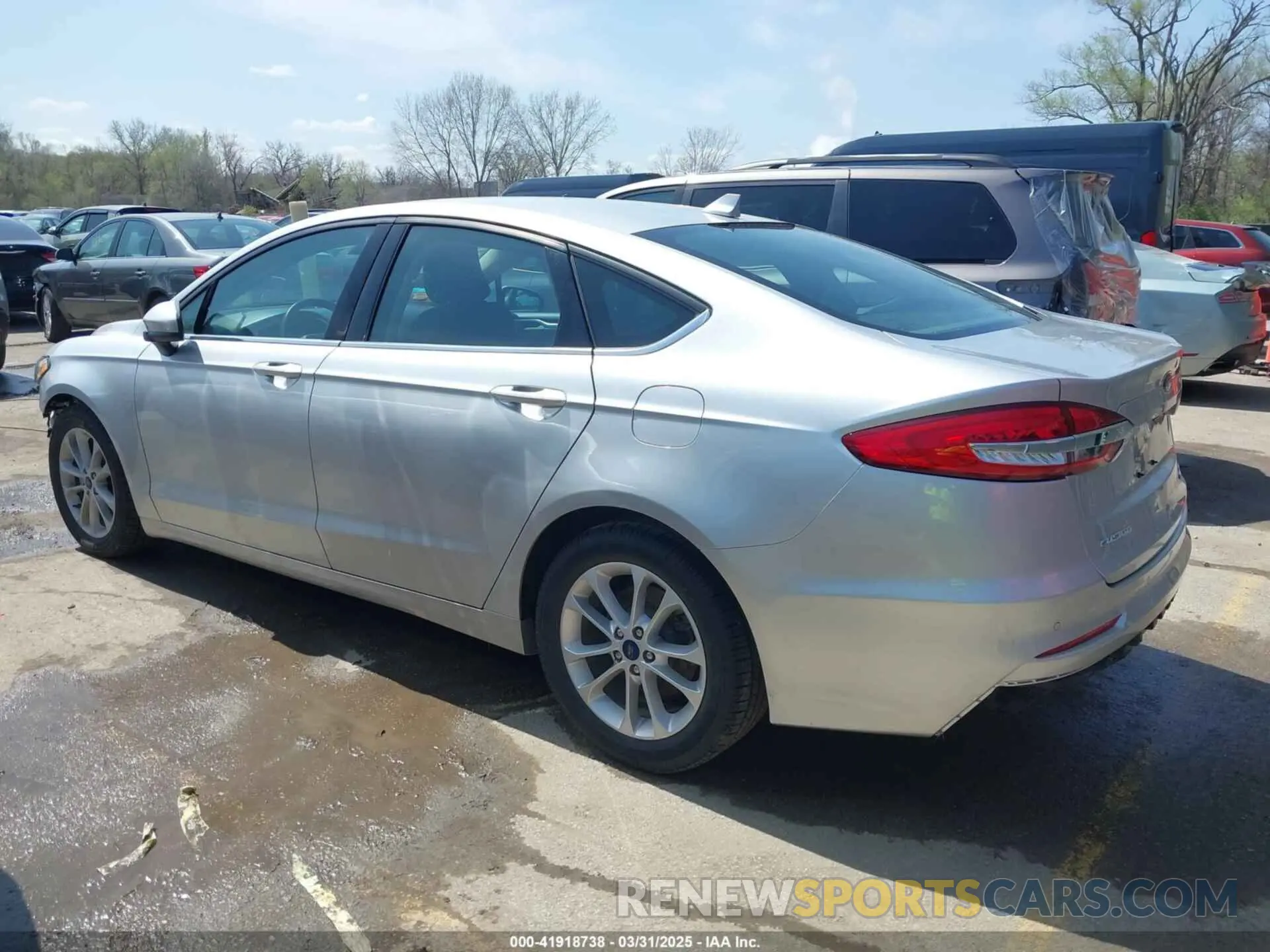 14 fotografías del automóvil dañado 3FA6P0HDXKR275252 FORD FUSION 2019
