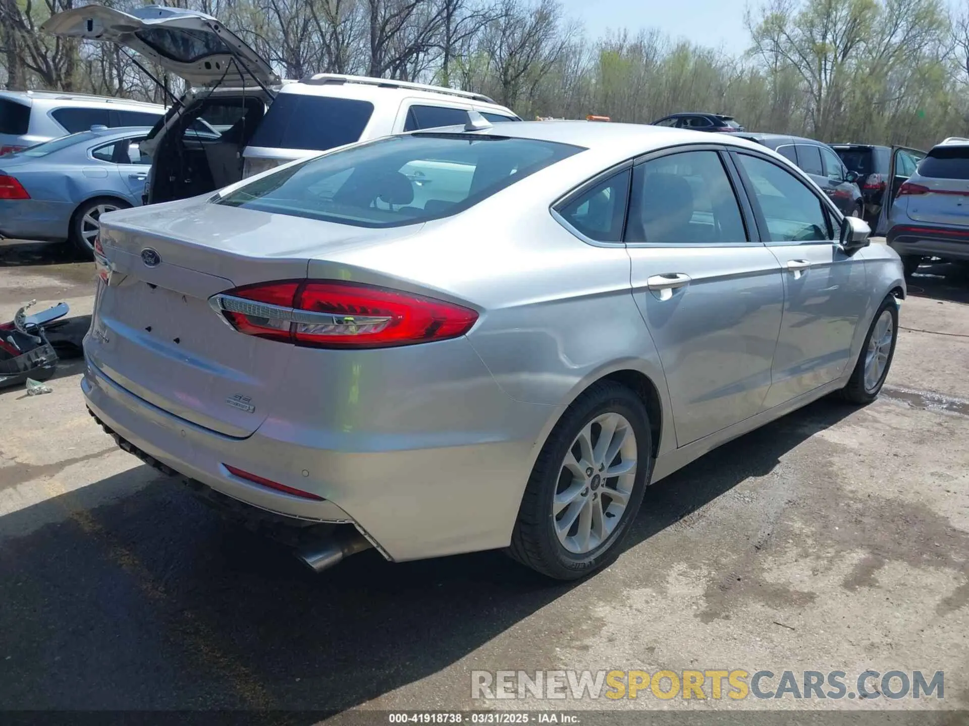 4 fotografías del automóvil dañado 3FA6P0HDXKR275252 FORD FUSION 2019