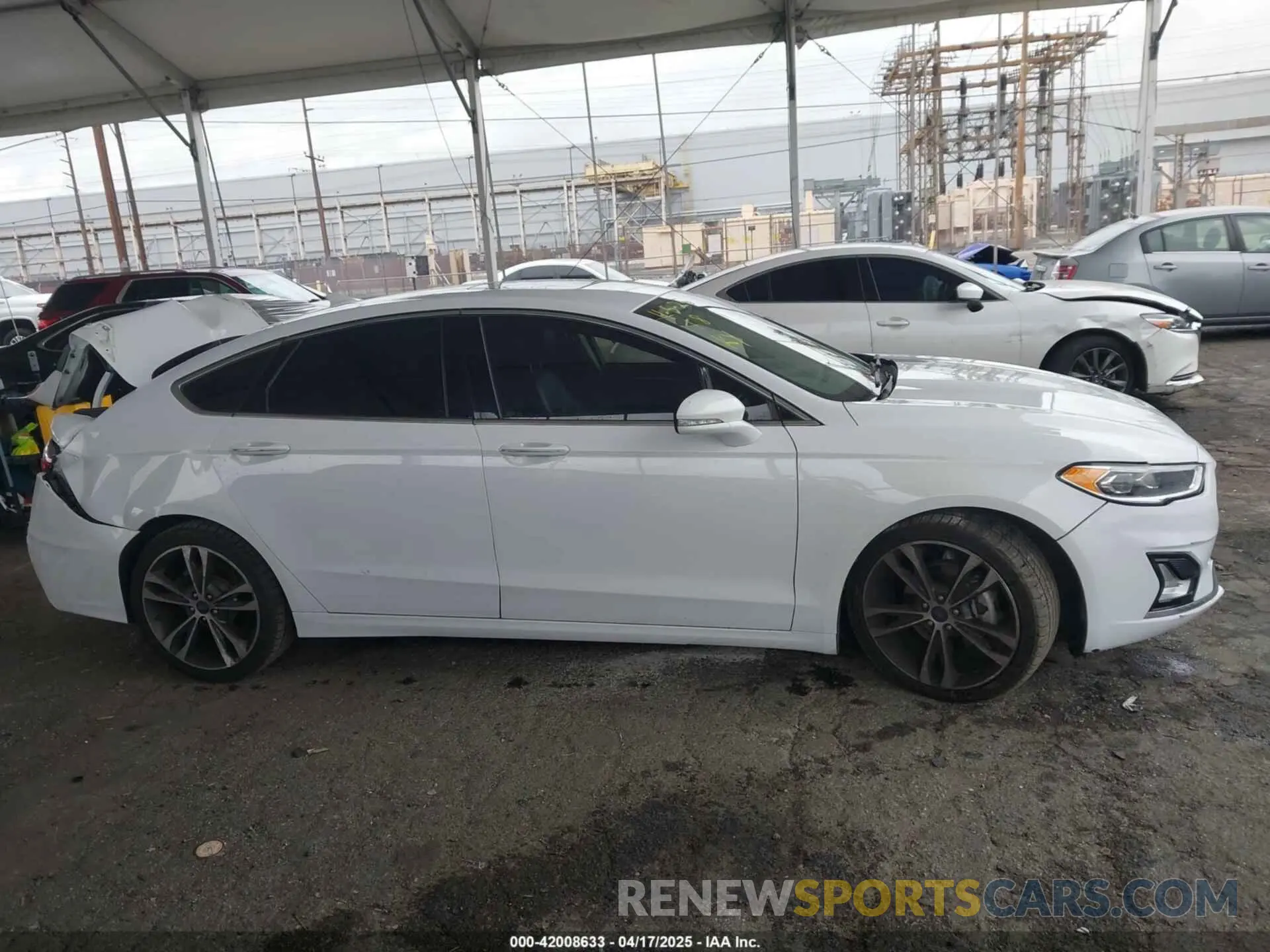 13 fotografías del automóvil dañado 3FA6P0K90KR236674 FORD FUSION 2019