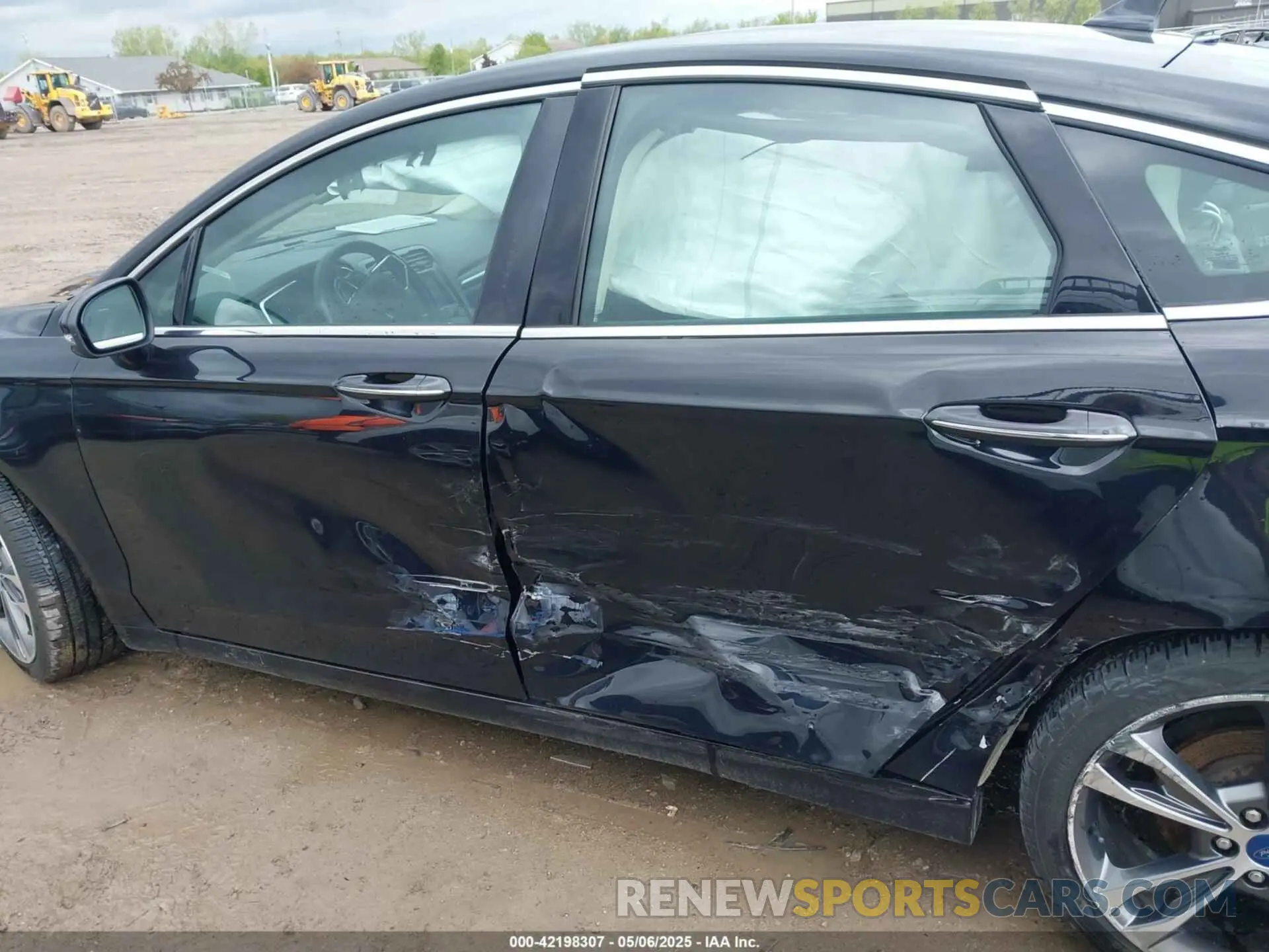 14 fotografías del automóvil dañado 3FA6P0K92KR248521 FORD FUSION 2019