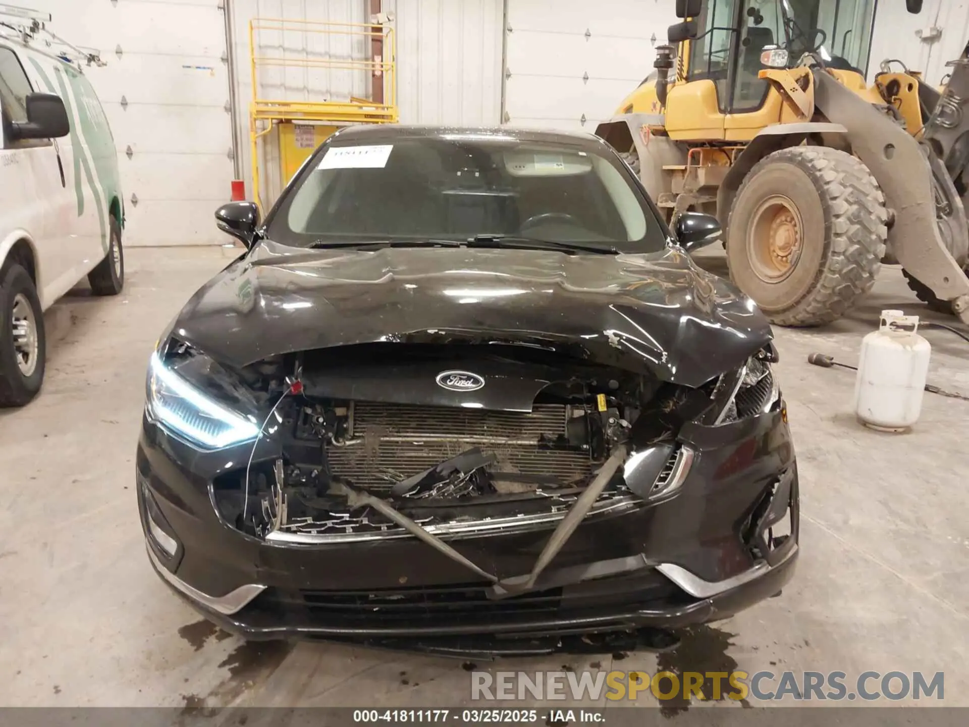 12 fotografías del automóvil dañado 3FA6P0K93KR269569 FORD FUSION 2019